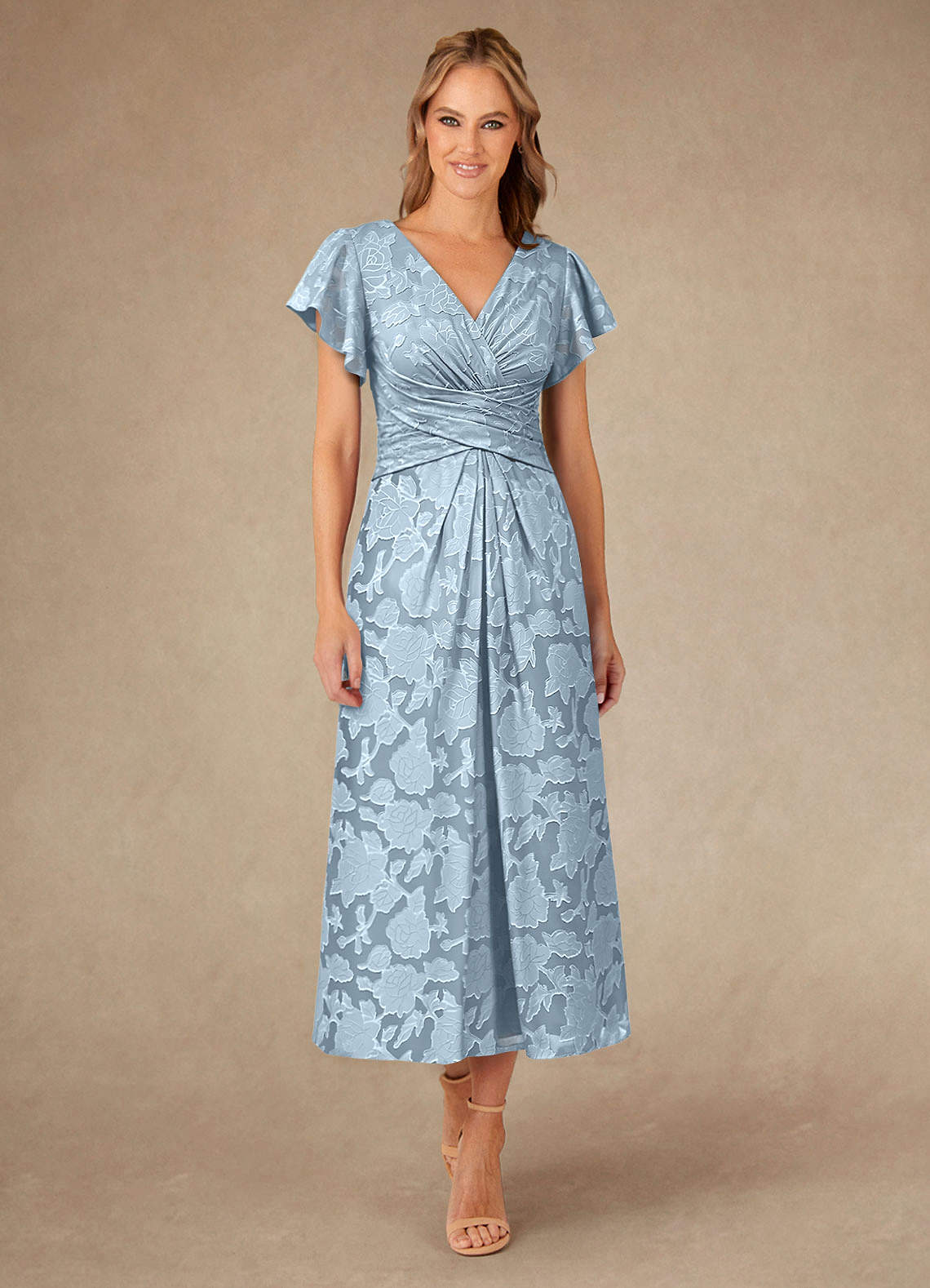Azazie Vera vestidos de madre de la novia Vestido de Azul Cielo de Devorado Floral de Corte En A con Plisado image1