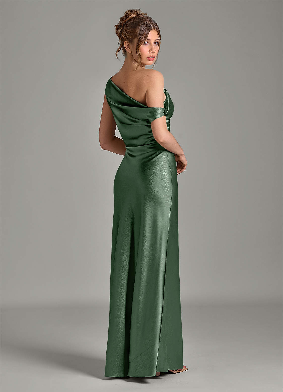Azazie Emerson Brudepigekjoler Havfrue Off the shoulder Metallisk satin Gulv-længde Kjole image5