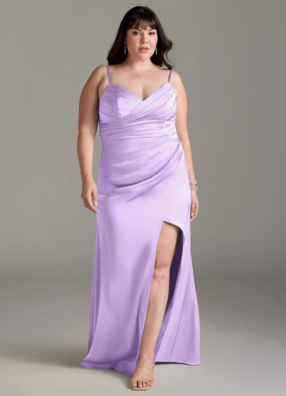 Azazie Yola Abiti da Damigella Abito Convertibile Tubino in Raso Elasticizzato Scollo a V pieghettato Lilla image1