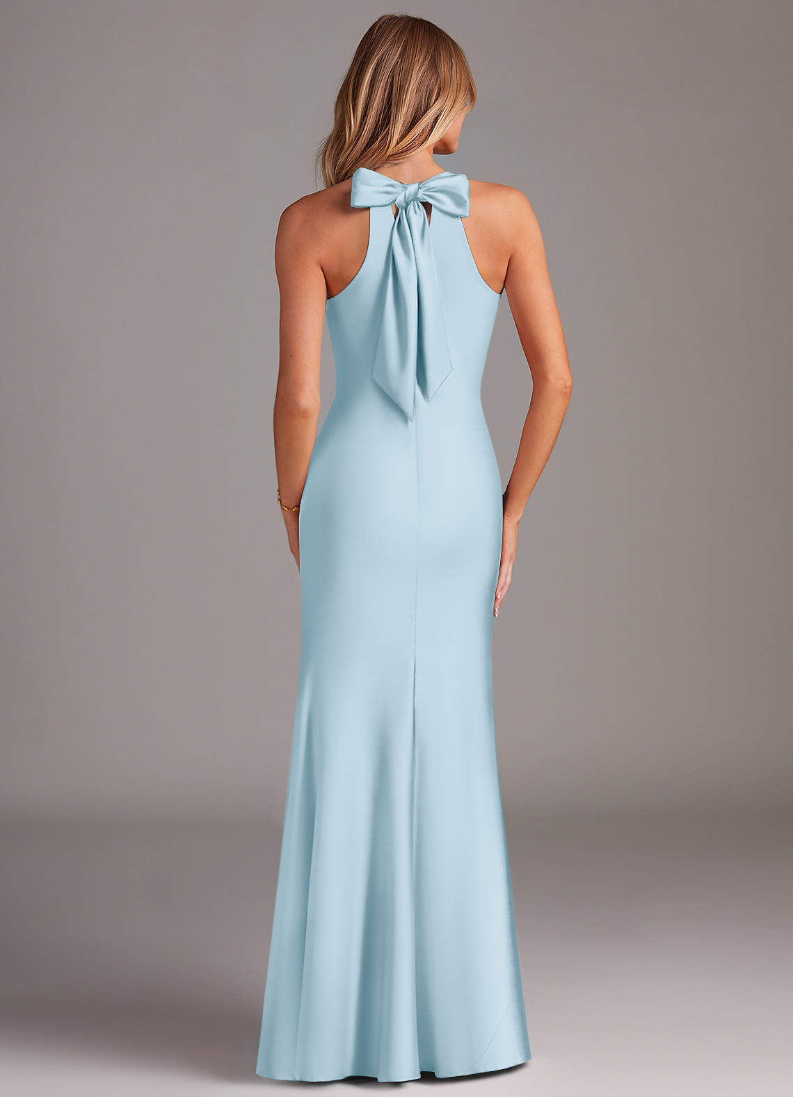 Azazie Doretta Vestidos de damas de honor Vestido de Azul Cielo de Satén Elástico de Corte Sirena con Plisado image1