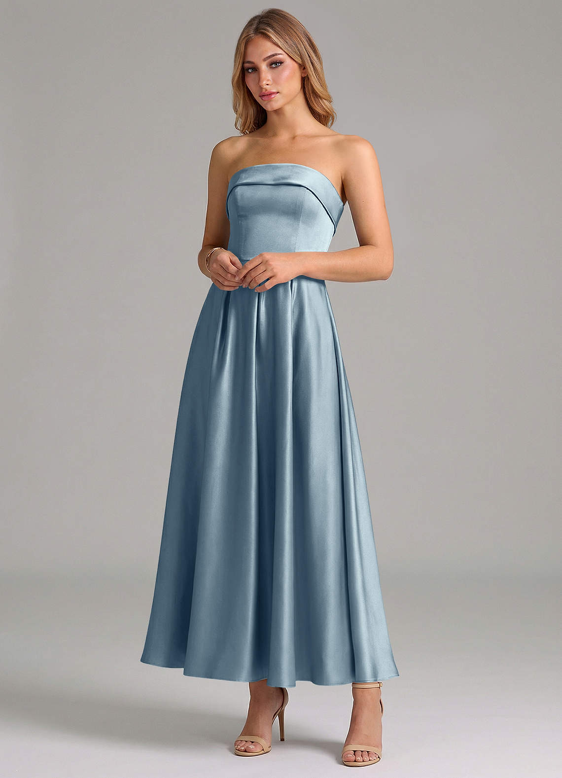 Azazie Lucienne Vestidos de madrinha de casamento Vestido Azul Empoeirado de Cetim elástico de Linha A com Plissado image3