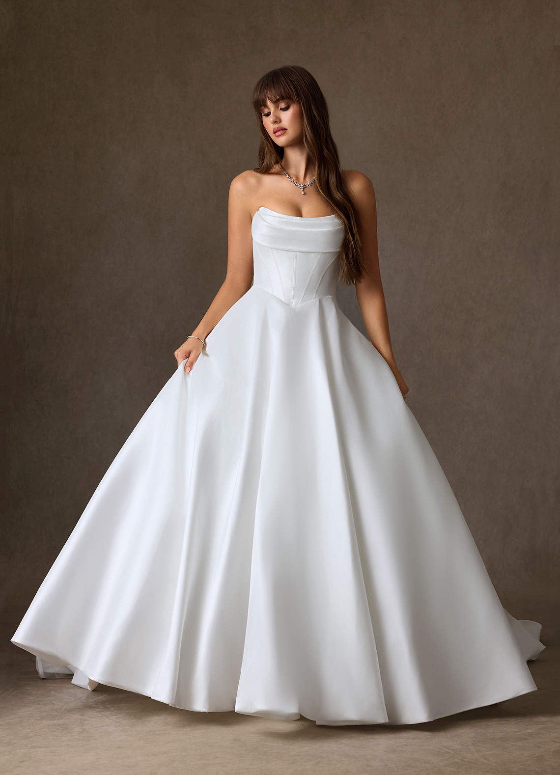 strapless white a line dress Azazie Theresa Color:Blush line skirt from Amoris back_necklaces 90s Party Fashion: What