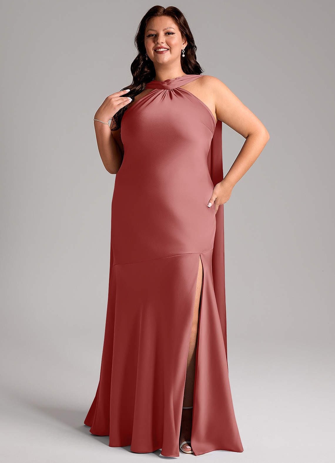 Azazie Kinsley Vestidos de madrinha de casamento Vestido Rosa Antiga de Cetim elástico de sereia com Fenda Lateral image9
