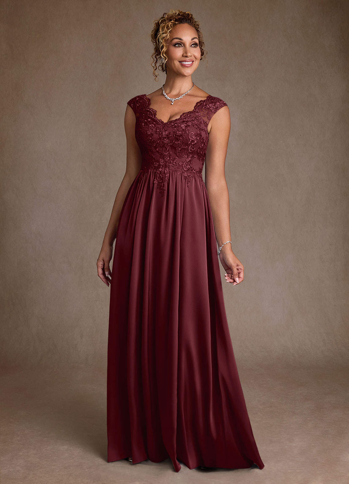Azazie Amethyst vestidos de madre de la novia Vestido de Cabernet de Encaje de Corte en A image1