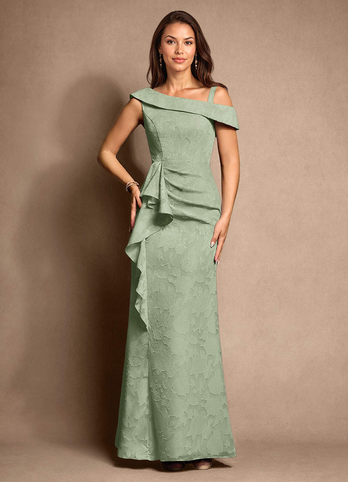 Azazie Hamptons vestidos de madre de la novia Vestido de Salvia Polvorienta de Devorado Floral de Corte En A con Plisado image5