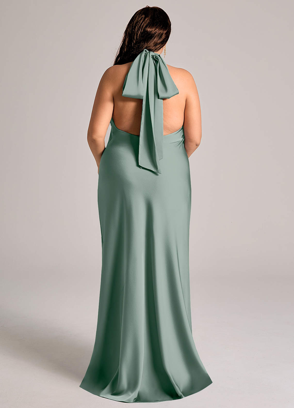 Azazie Velli Prova i vestiti a casa Abito Sirena in Raso Elasticizzato Collo Alto Verde Salvia image7