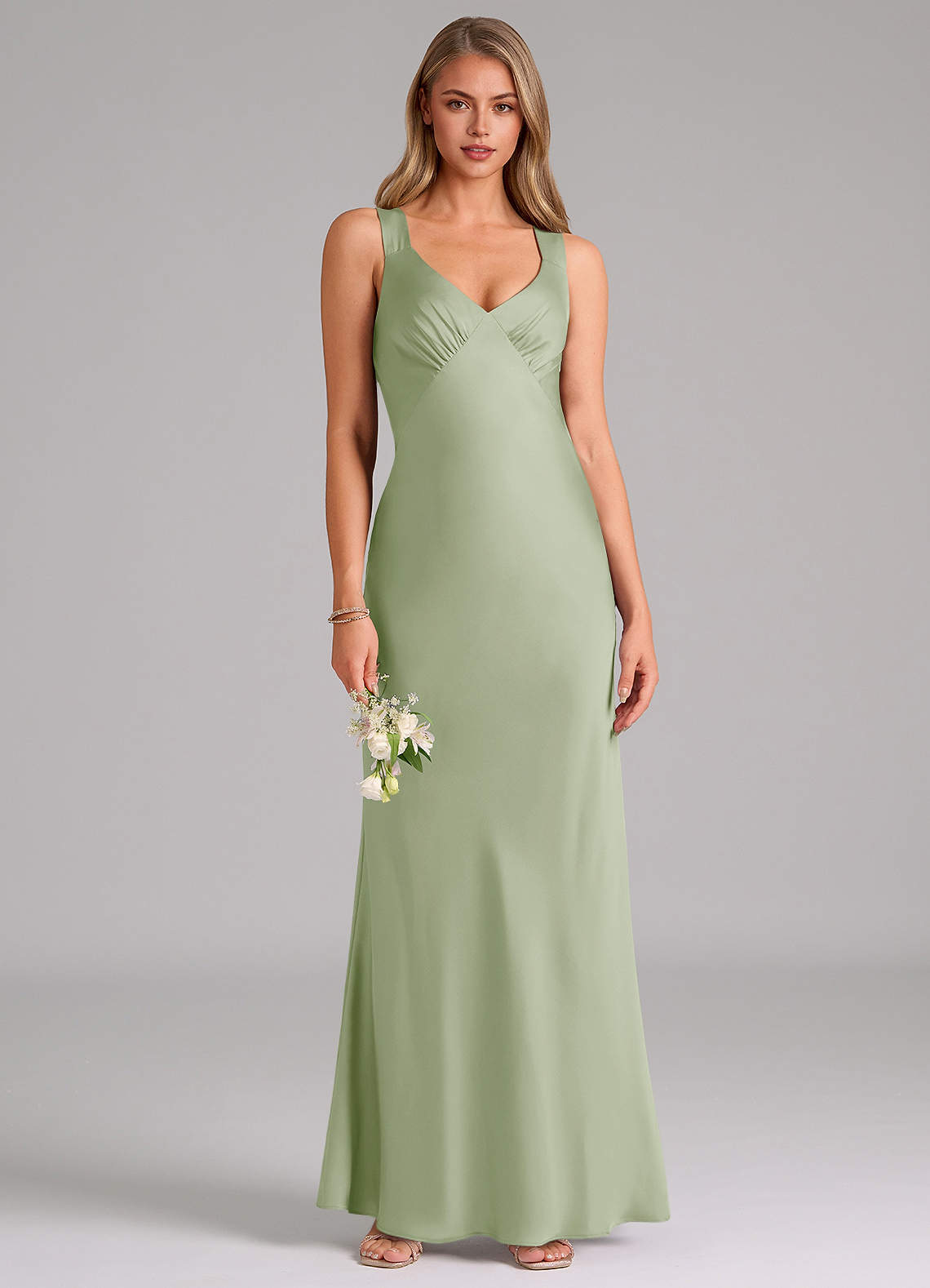 Azazie Kamila Vestidos de damas de honor Vestido de Salvia Polvorienta de Satén Elástico de Corte en A con Plisado image1
