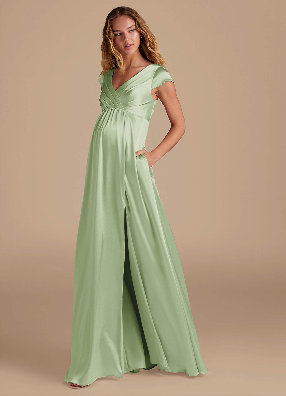 Azazie Allessia Vestidos de dama de honra para maternidade Vestir Linha A Comprimento do chão Cetim Metálico image2