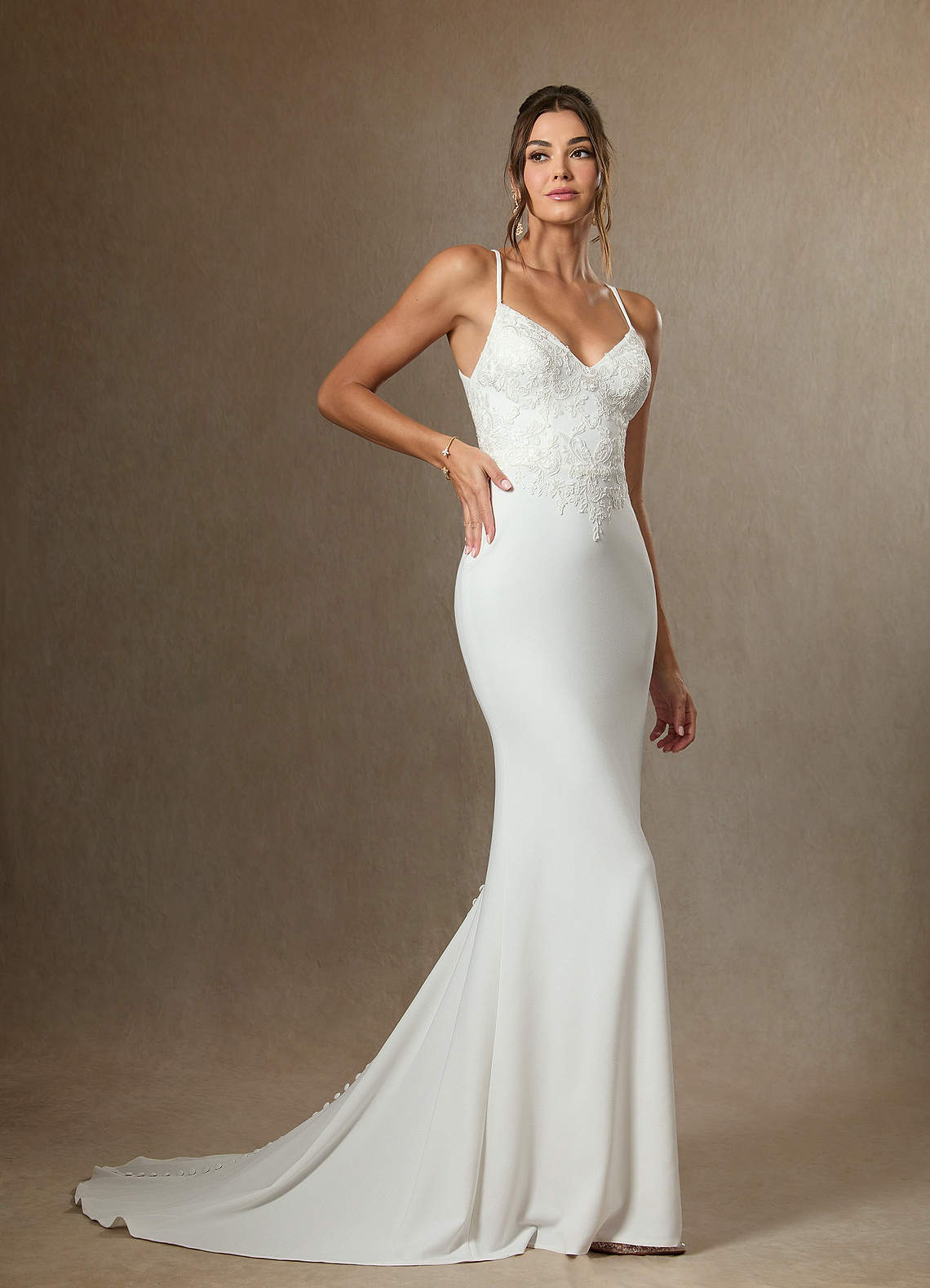 Azazie Kita Robes de mariée Robe Sirène en Crêpe Élastique Dentelle Blanc De Diamant image4