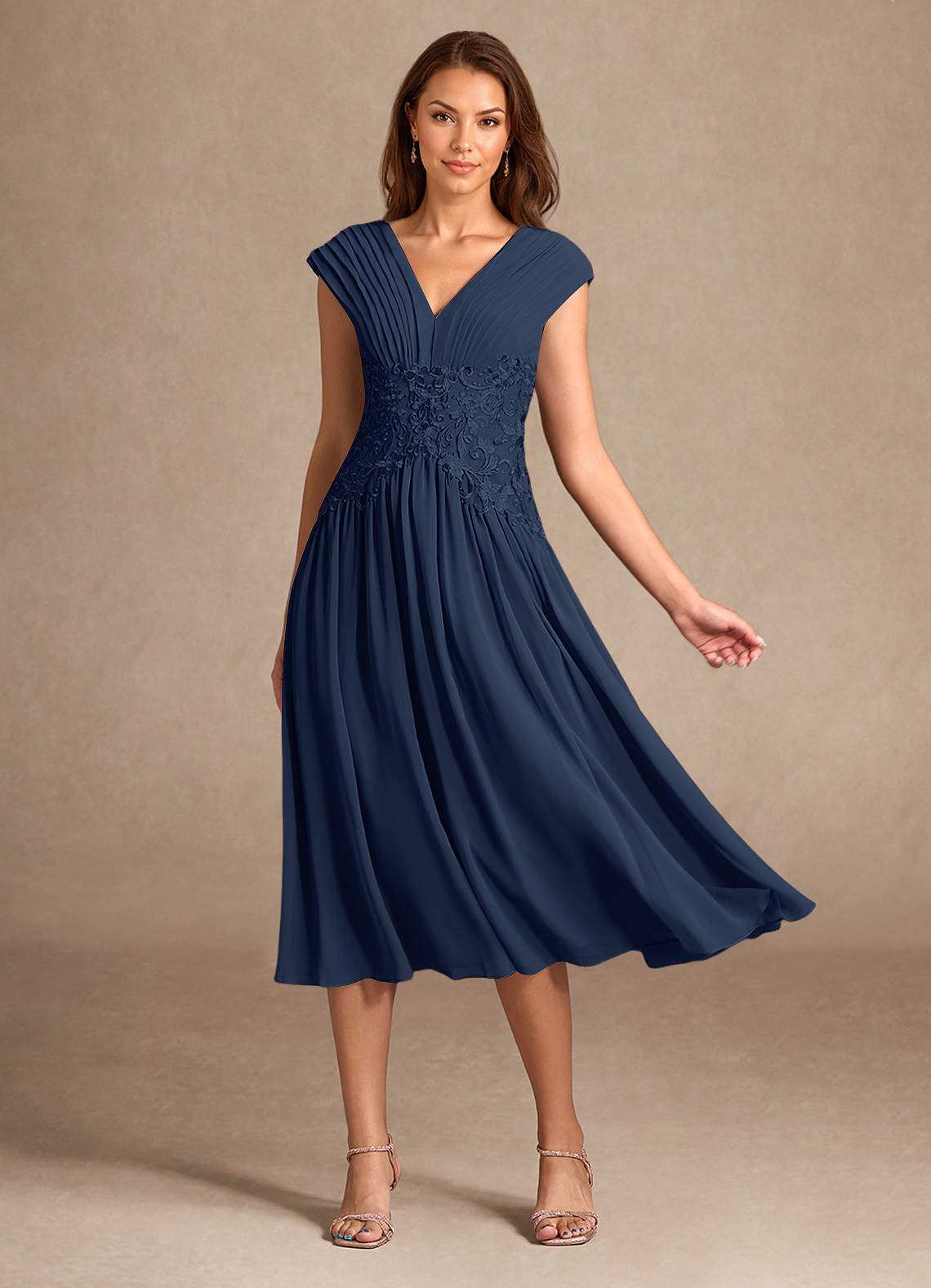 Azazie Hudson vestidos de madre de la novia Vestido de Azul Marino Oscuro de Encaje de Corte En A image1