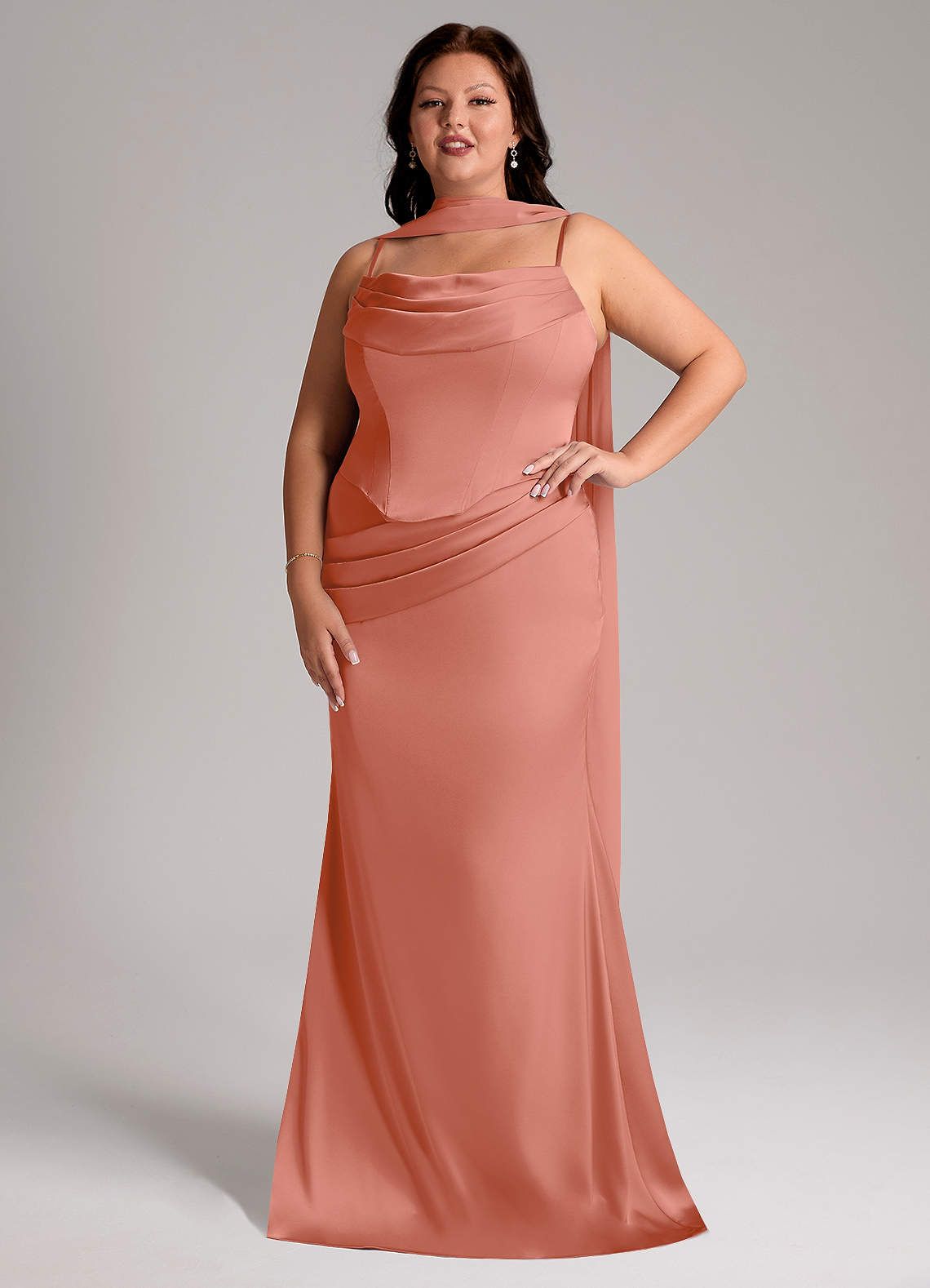 Azazie Sorrel Vestidos de madrinha de casamento Vestido Rosa Salmão de Cetim elástico de sereia com Sem alças image7