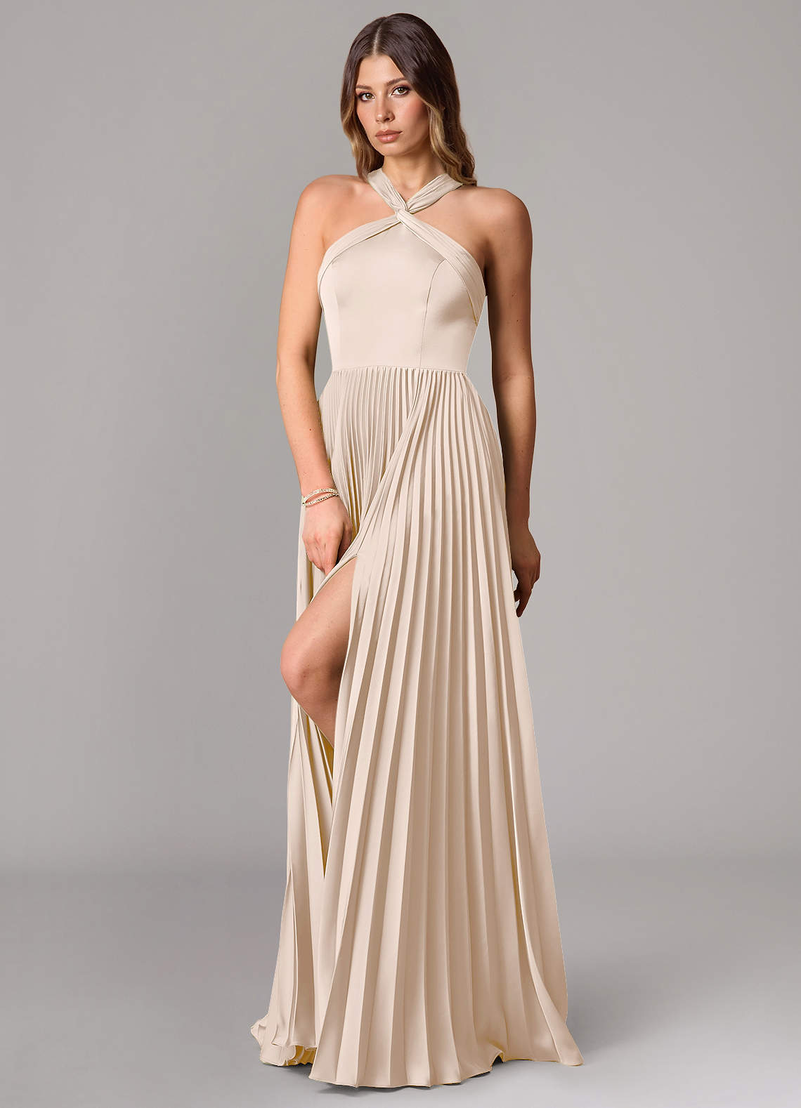 Azazie Afra Abiti da Damigella Abito A-Line in Raso Elasticizzato Plissettato Alabastro Bianco image3