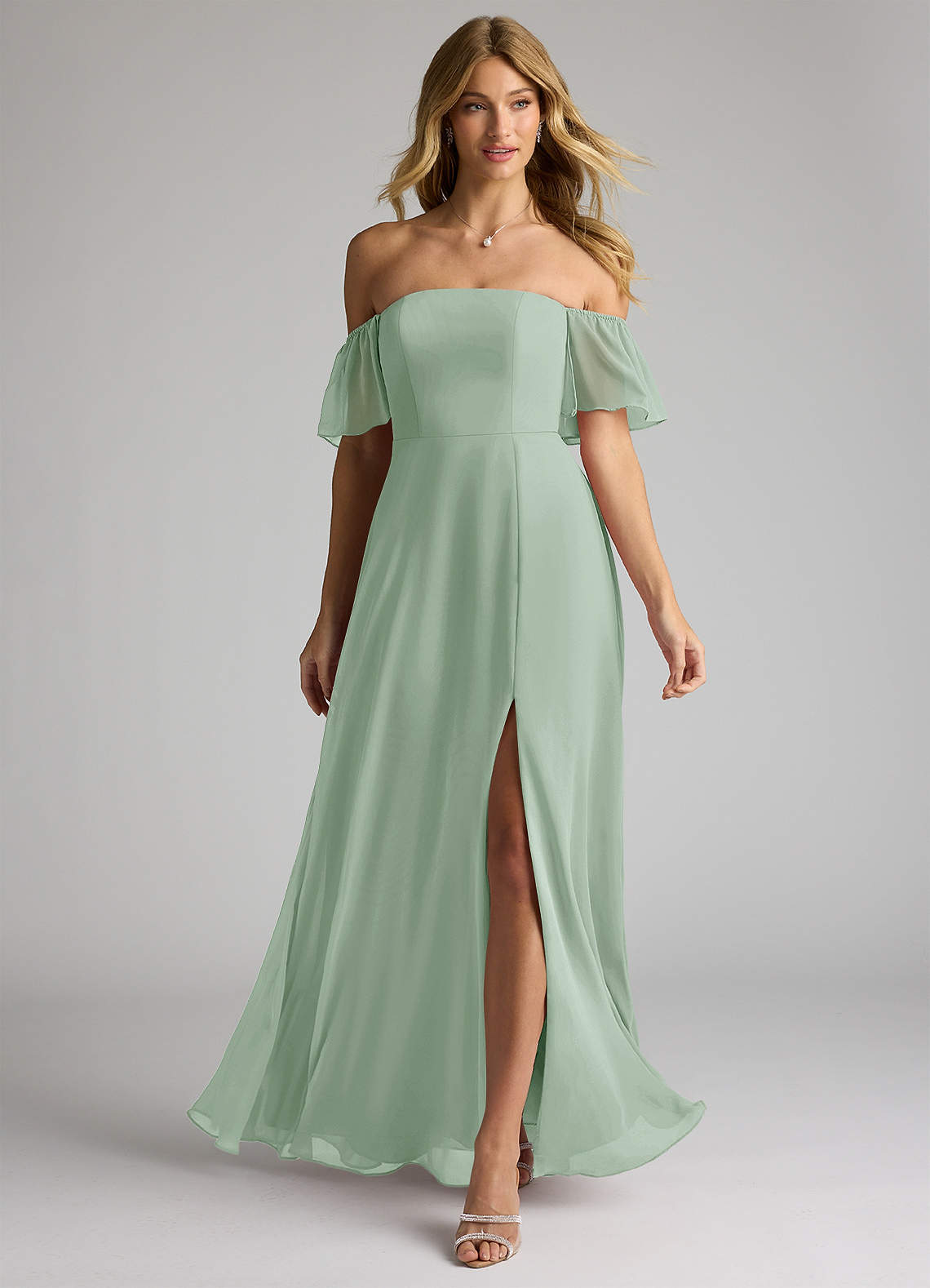 Azazie Sue Robes de demoiselle d'honneur Robe Trapèze Convertible en Mousseline de soie Épaule décolletée Agave image1