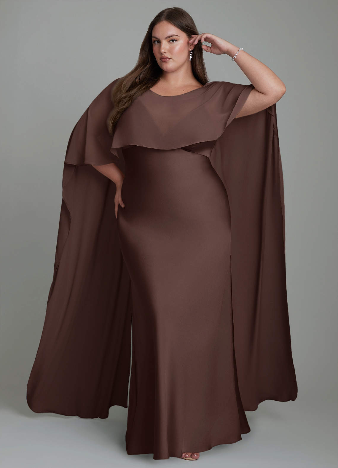 Azazie Stefania Robes de demoiselle d'honneur Robe Trapèze en Satin extensible Ganache image1