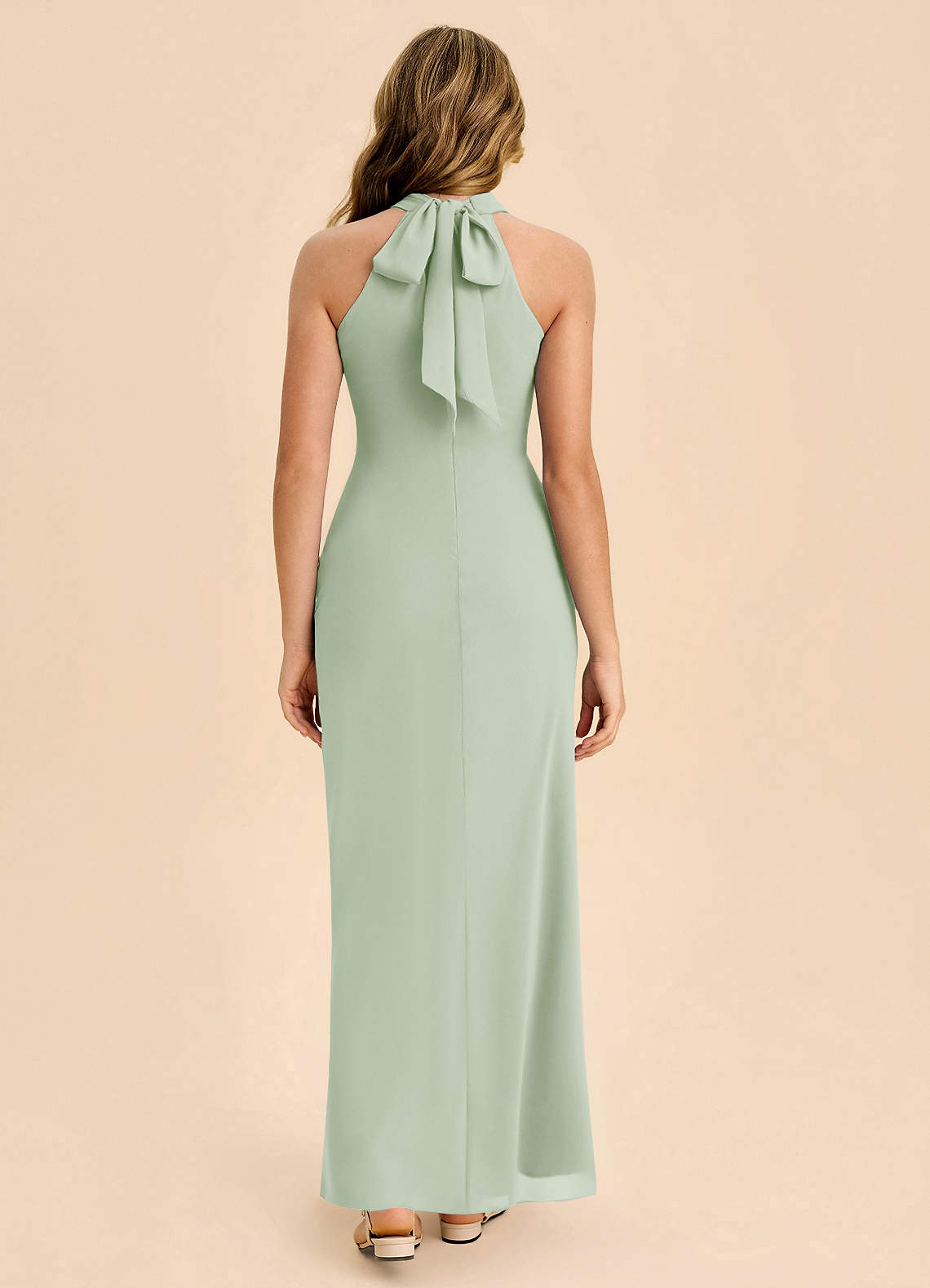 Azazie Doretta Junior Vestido de Salvia Polvorienta de Gasa de Corte Recto con Plisado image1