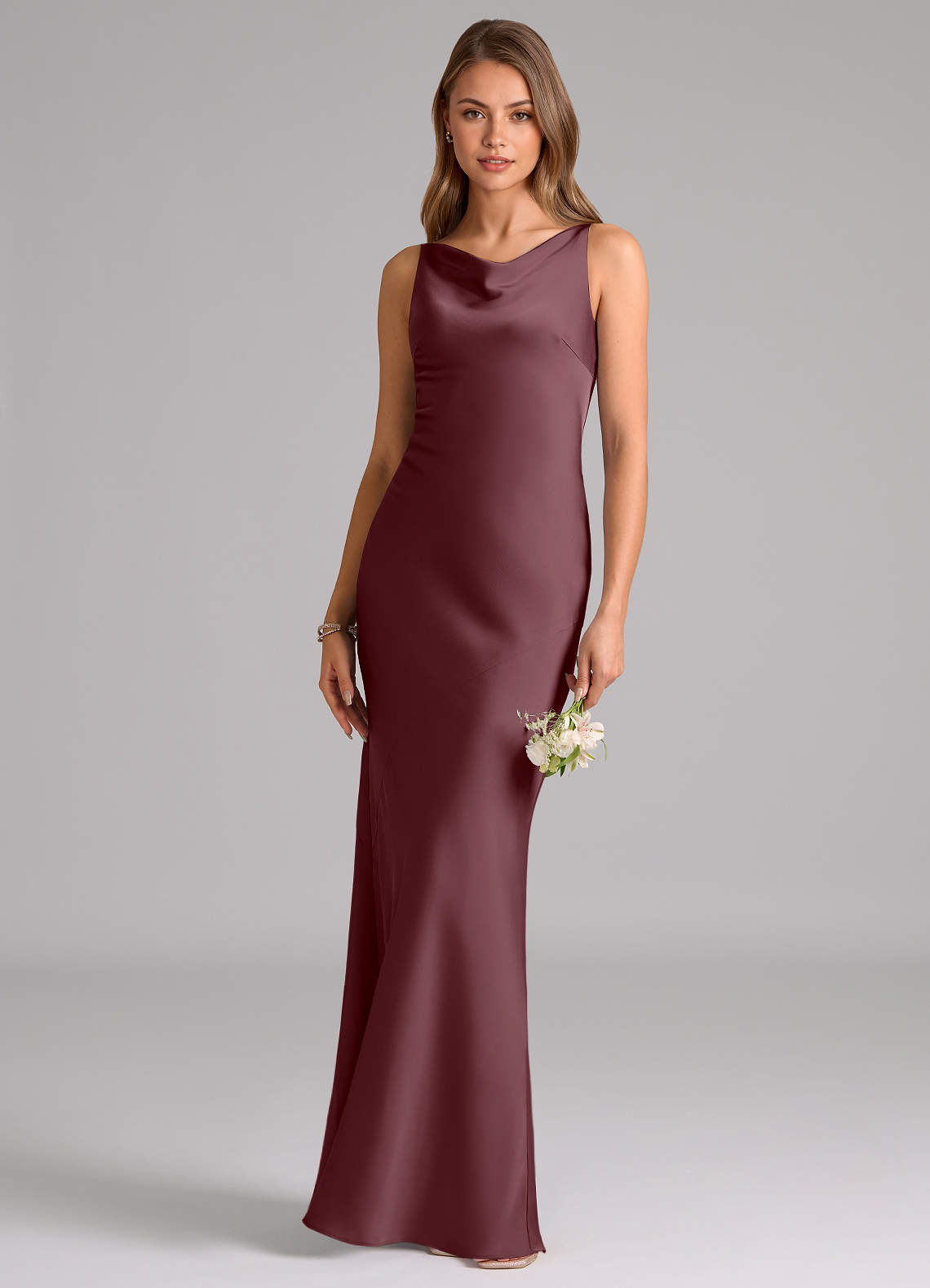 Azazie Allettie Robes de demoiselle d'honneur Robe Sirène en Satin extensible Sangria image1