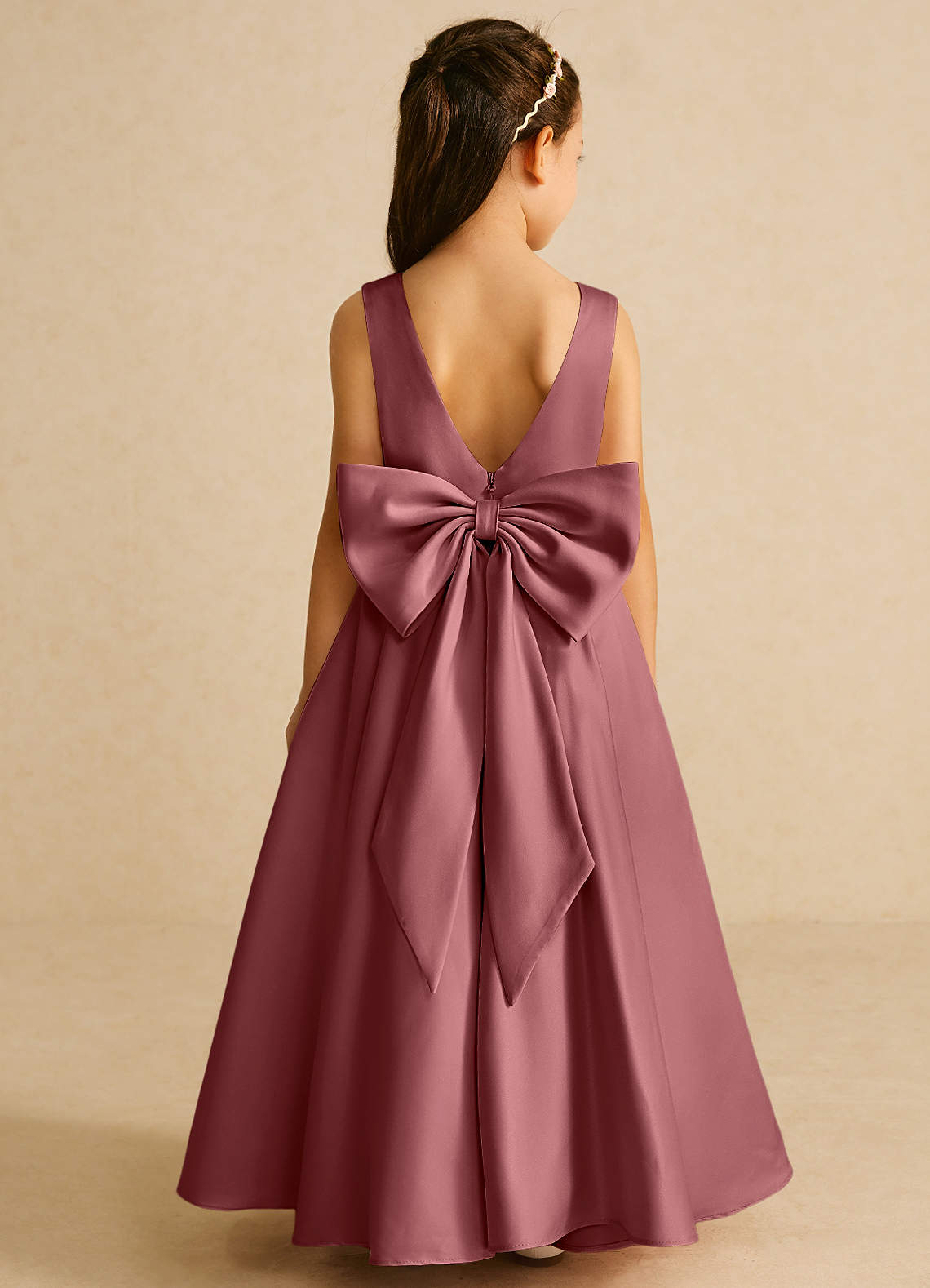 Azazie Pipsy Robe Demoiselle D'honneur Fillette Robe Trapèze en Mat Satiné Arc Améthyste image1