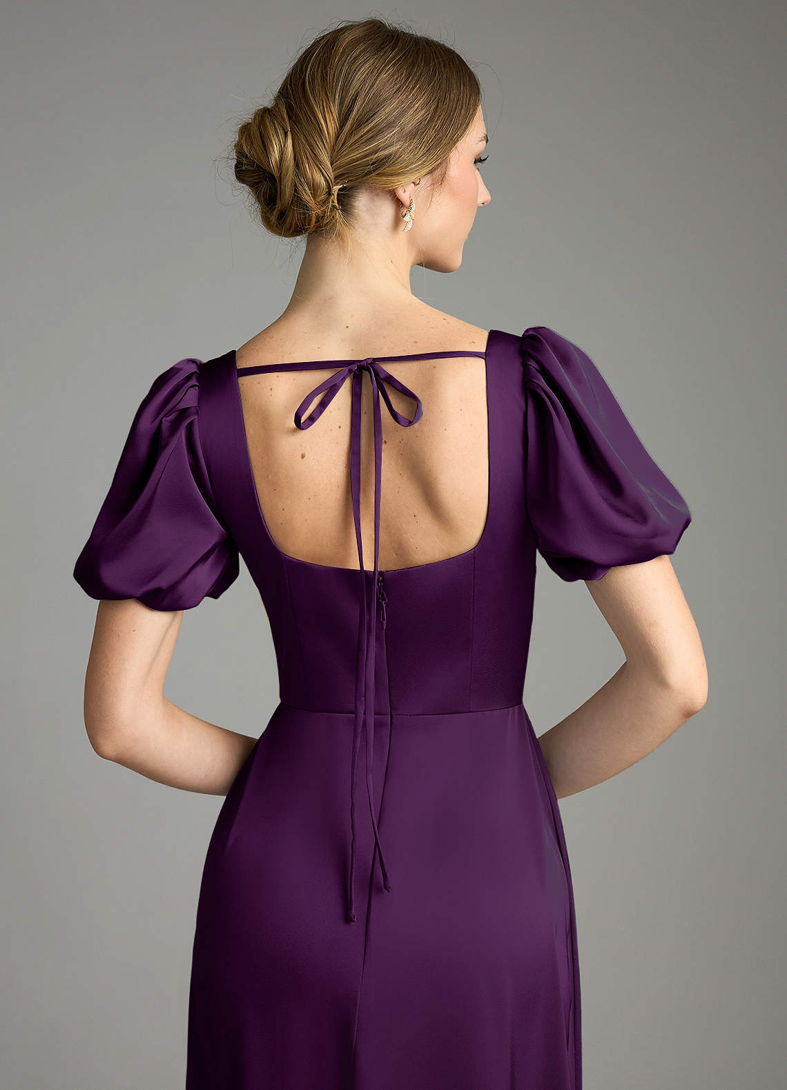 Azazie Fyona Vestidos de damas de honor Vestido de Uva de Satén Elástico de Línea A con Plisado image7