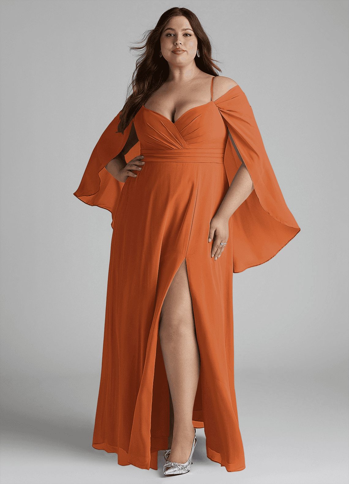 Azazie Cienna Robes de demoiselle d'honneur Robe Trapèze en Mousseline de soie Manche longue Cannelle image1