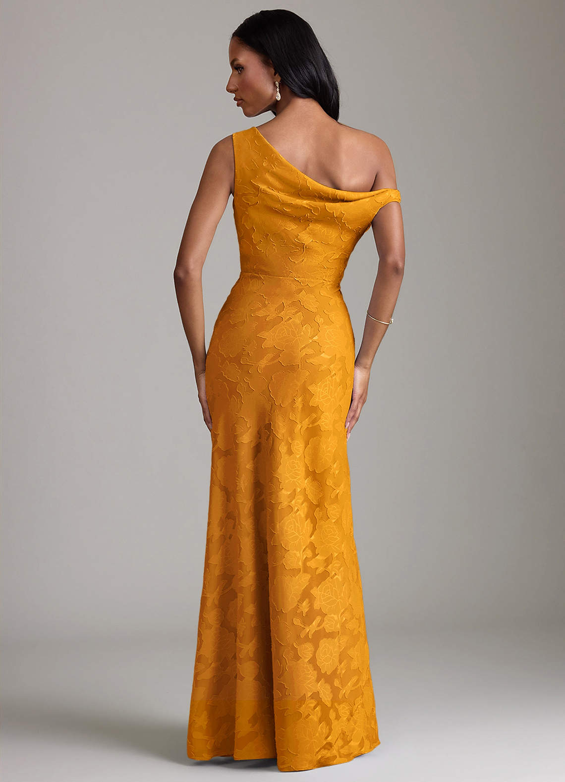Azazie Emerson Brudepigekjoler Havfrue Off-Shoulder Blomsterudbrændthed Gulv-længde Kjole image5