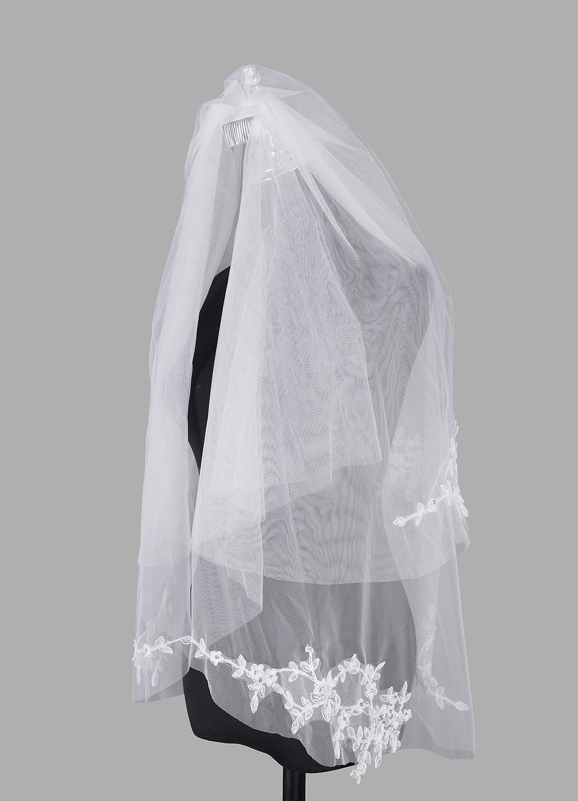 front Rose Lace Elbow Length Veil With Blusher