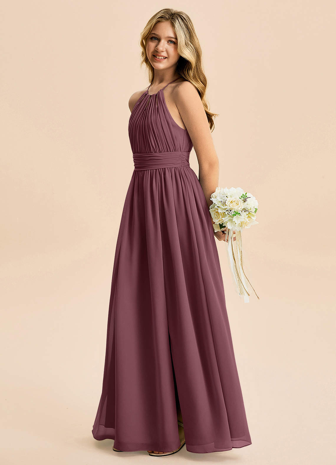 Azazie Noelle Junior Vestido Sangria de Chiffon de Linha A com Plissado image2