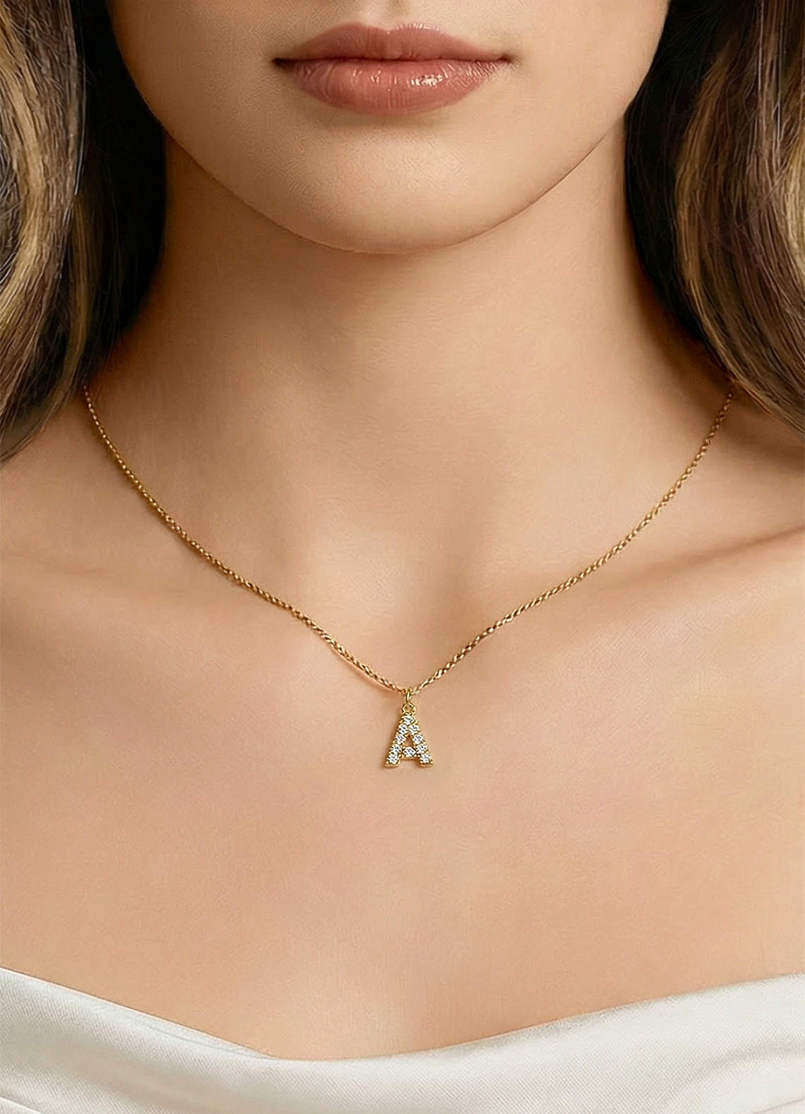 front 14K guldpläterat halsband med bokstavsberlock