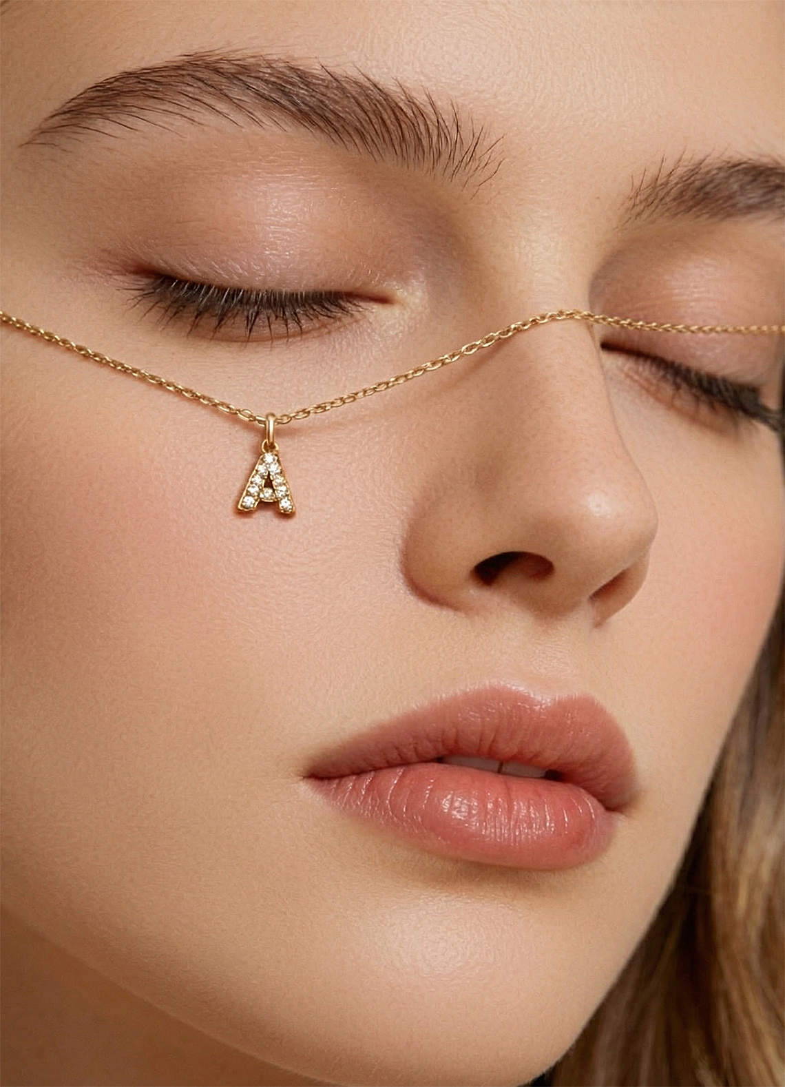 front 14K guldpläterat halsband med bokstavsberlock