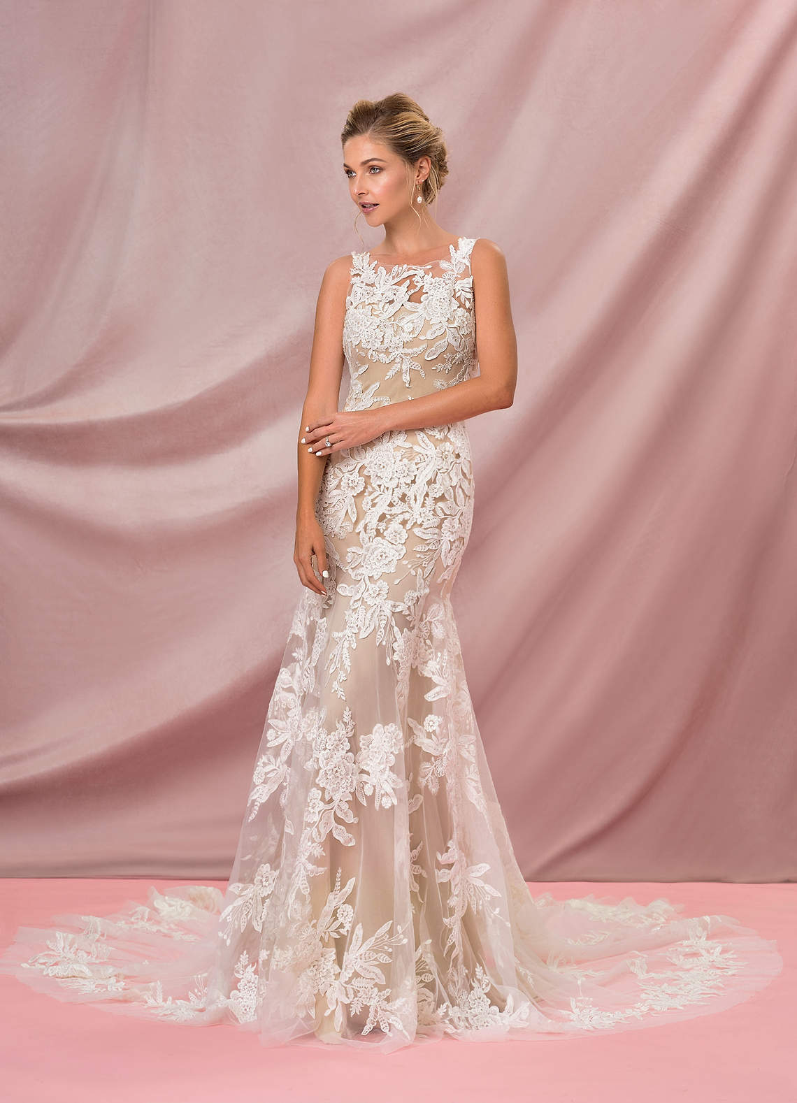 Azazie Judith Vestidos de novia Vestido de Blanco Diamante Nude de Tul de Corte Sirena con Lentejuela image2