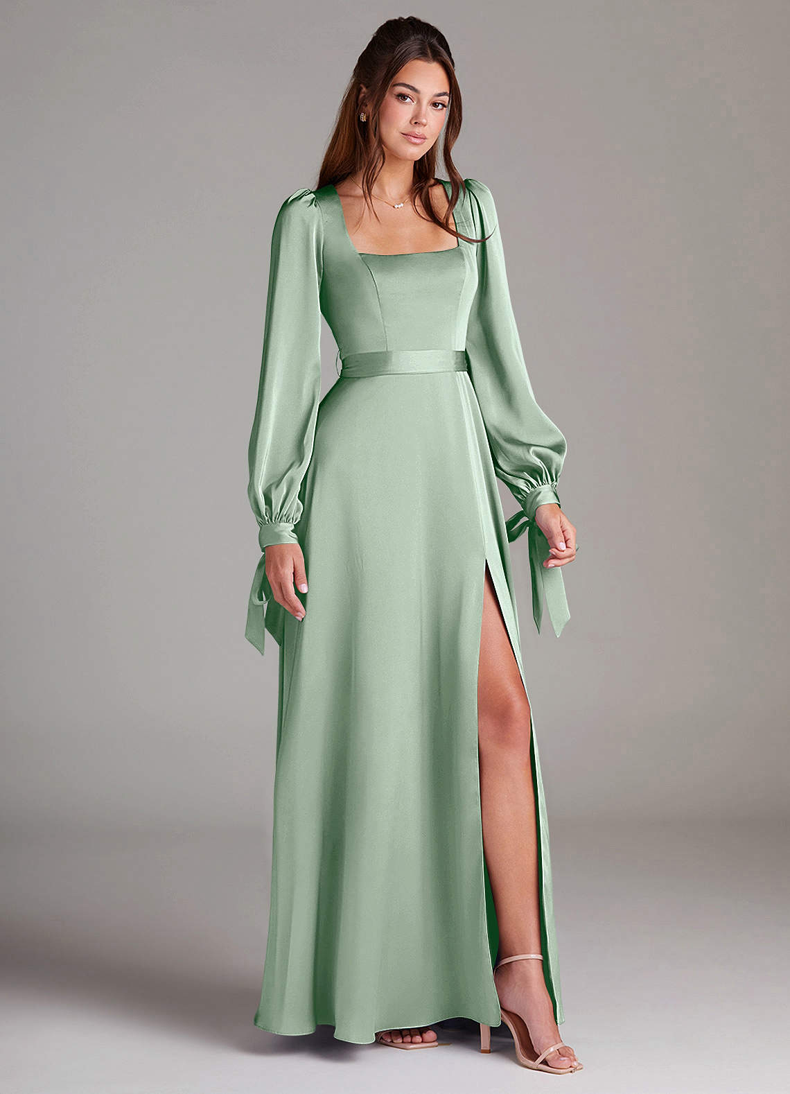 Azazie Leonia Robes de demoiselle d'honneur Robe Trapèze en Satin extensible Manche longue Agave image2