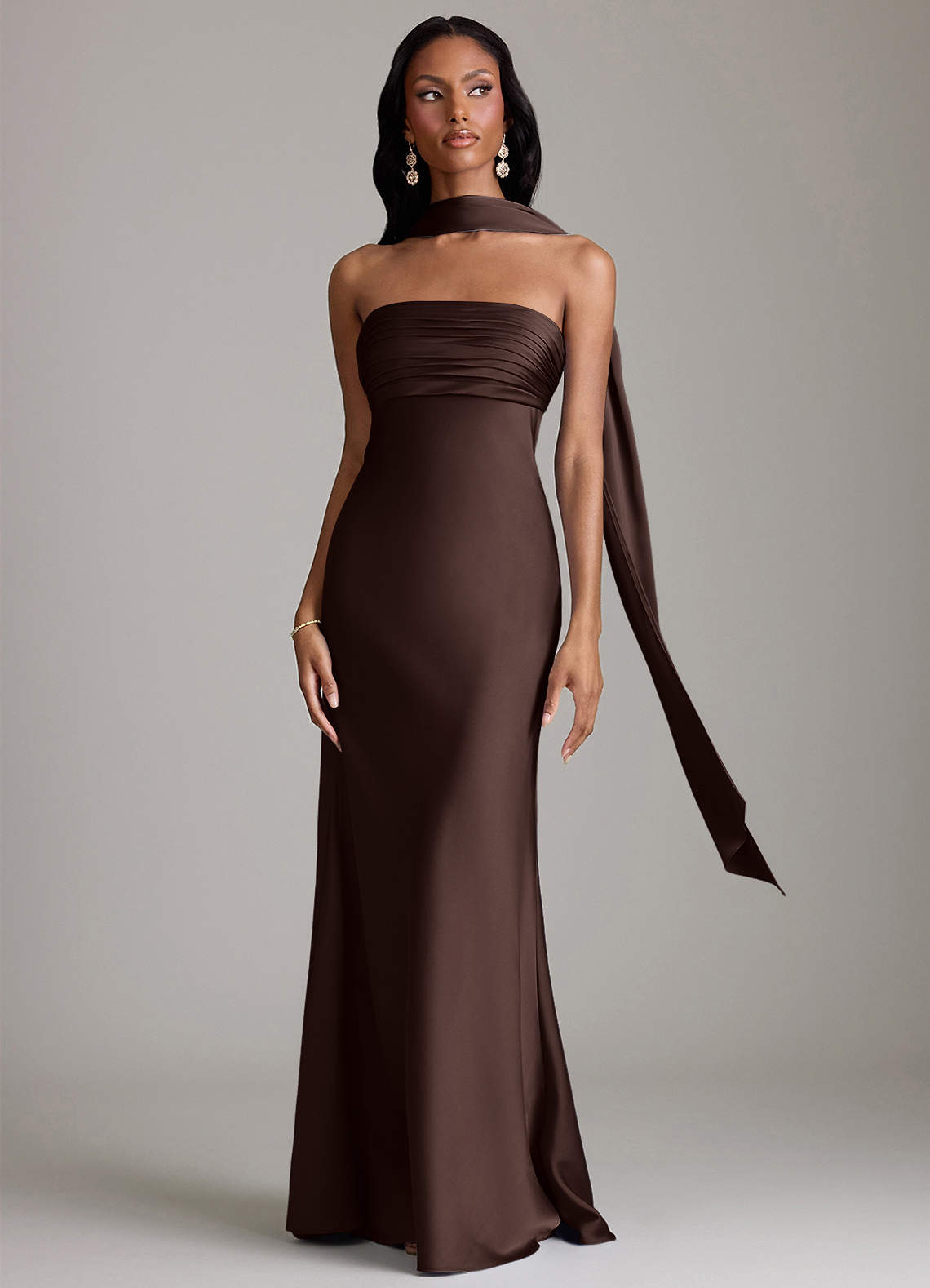 Azazie Saylor Jurken voor bruidsmeisjes Jurk van Stretch Satijn met Zeemeermin Strapless Ganache image8