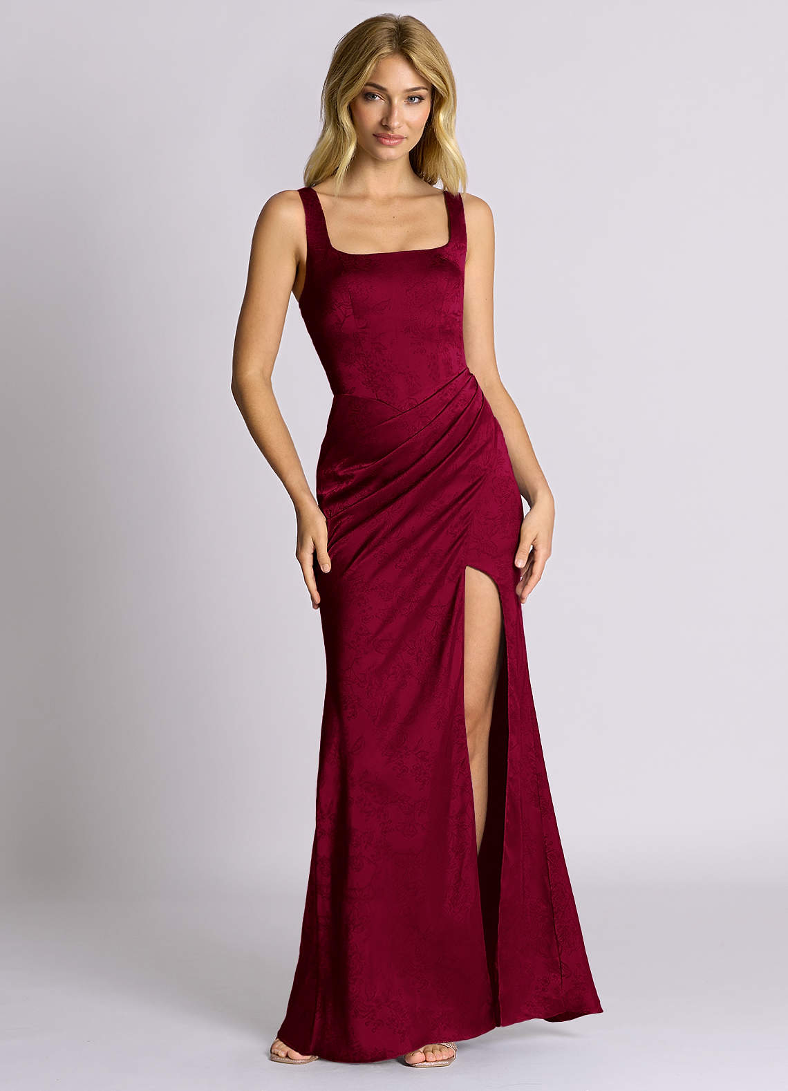 Azazie Mero 신부 들러리 드레스 인어 주름진 자카드 바닥 길이 드레스 image1