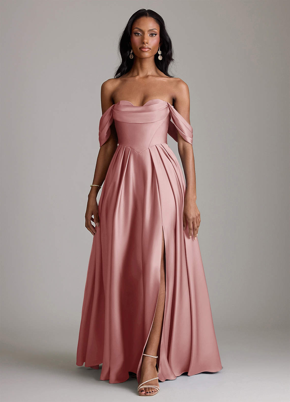 Azazie Loisa Vestidos de madrinha de casamento Vestido Rosa Empoeirada de Cetim elástico de Linha A com Ombros Caídos image6
