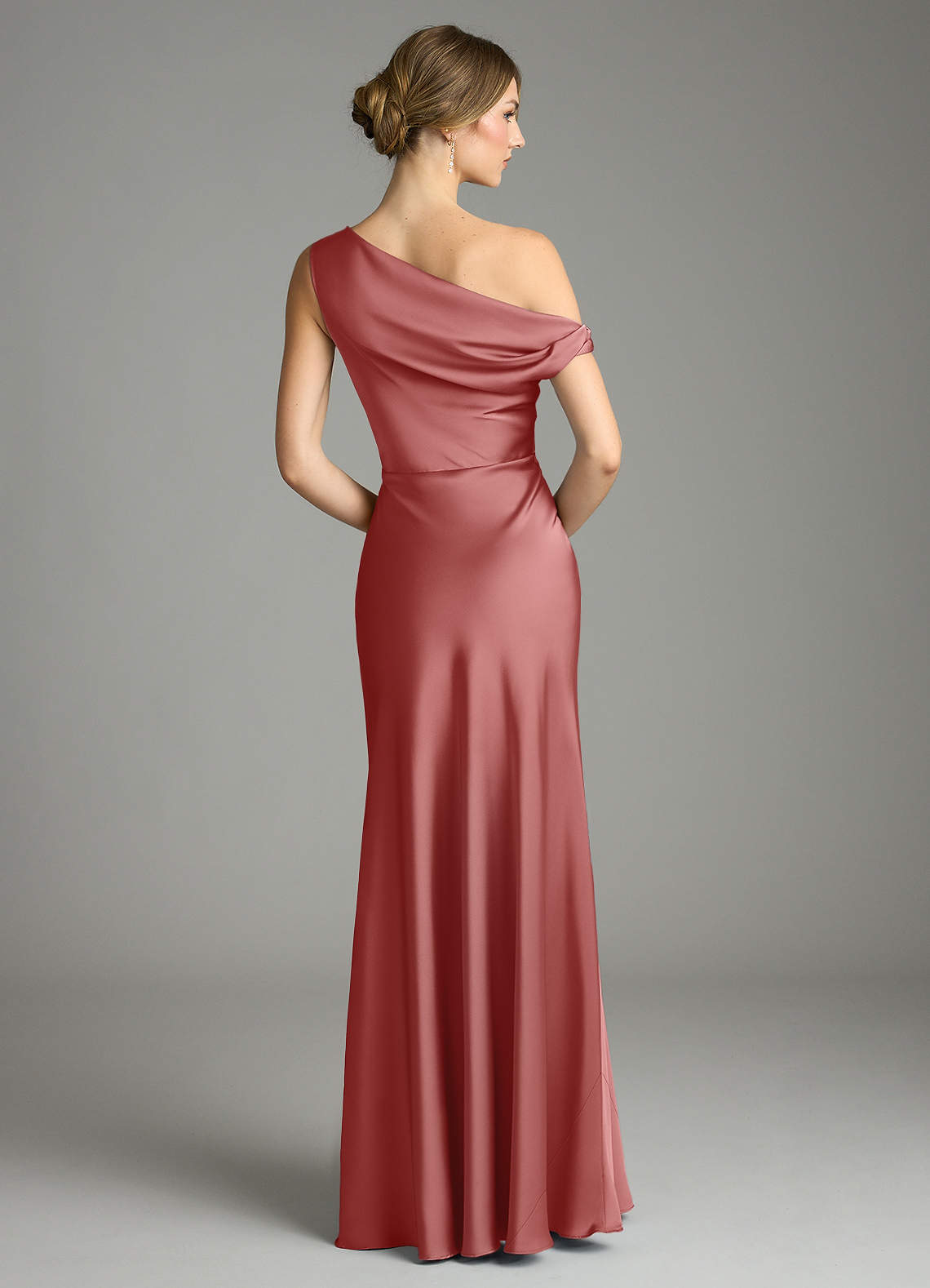 Azazie Emerson Brudepigekjoler Havfrue Off-Shoulder Stræk satin Gulv-længde Kjole image2