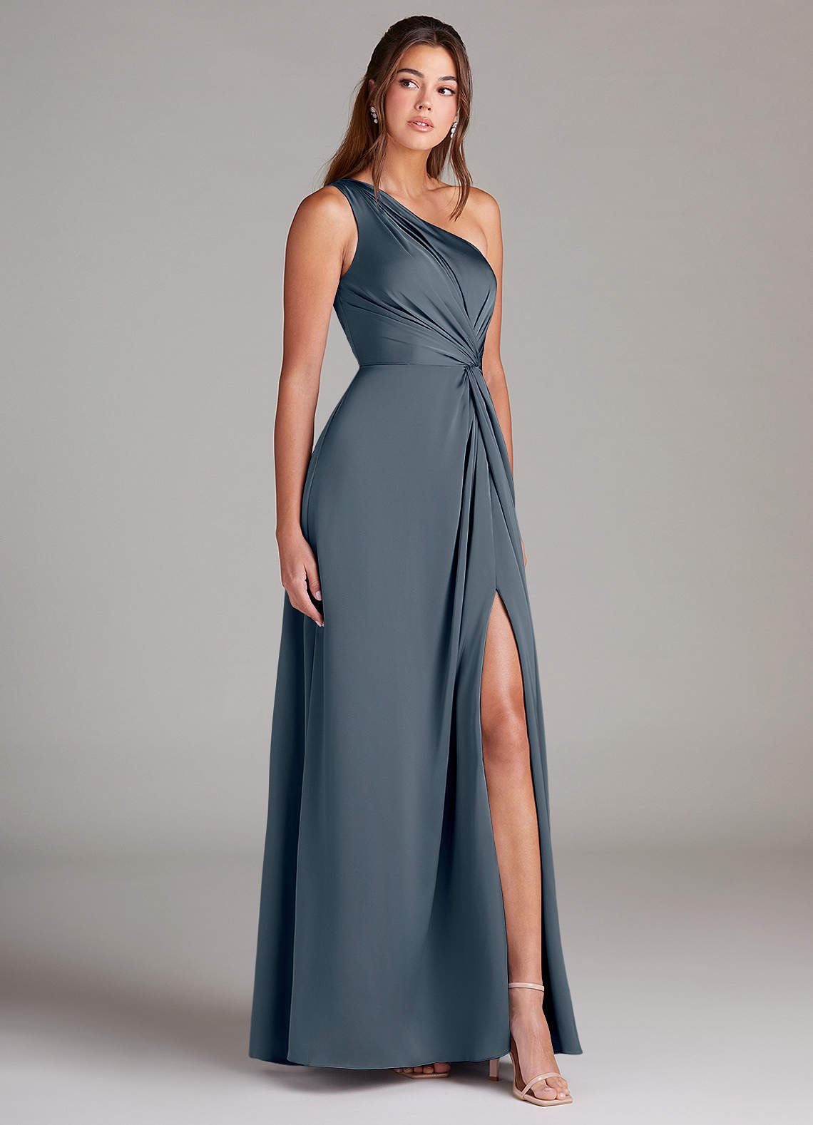 Azazie Brooke Vestidos de damas de honor Vestido de Crepúsculo de Satén Elástico de Corte en A con Hombro unilateral image3