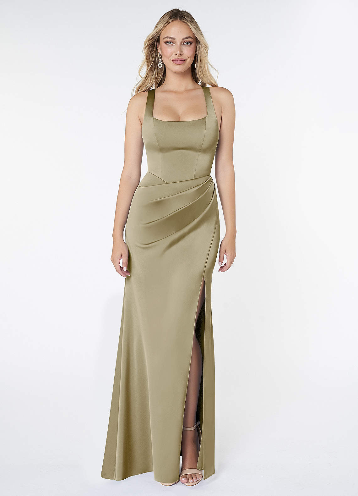 Azazie Mero Robes de demoiselle d'honneur Robe Fourreau en Satin extensible Plissée Vert Mousse image1