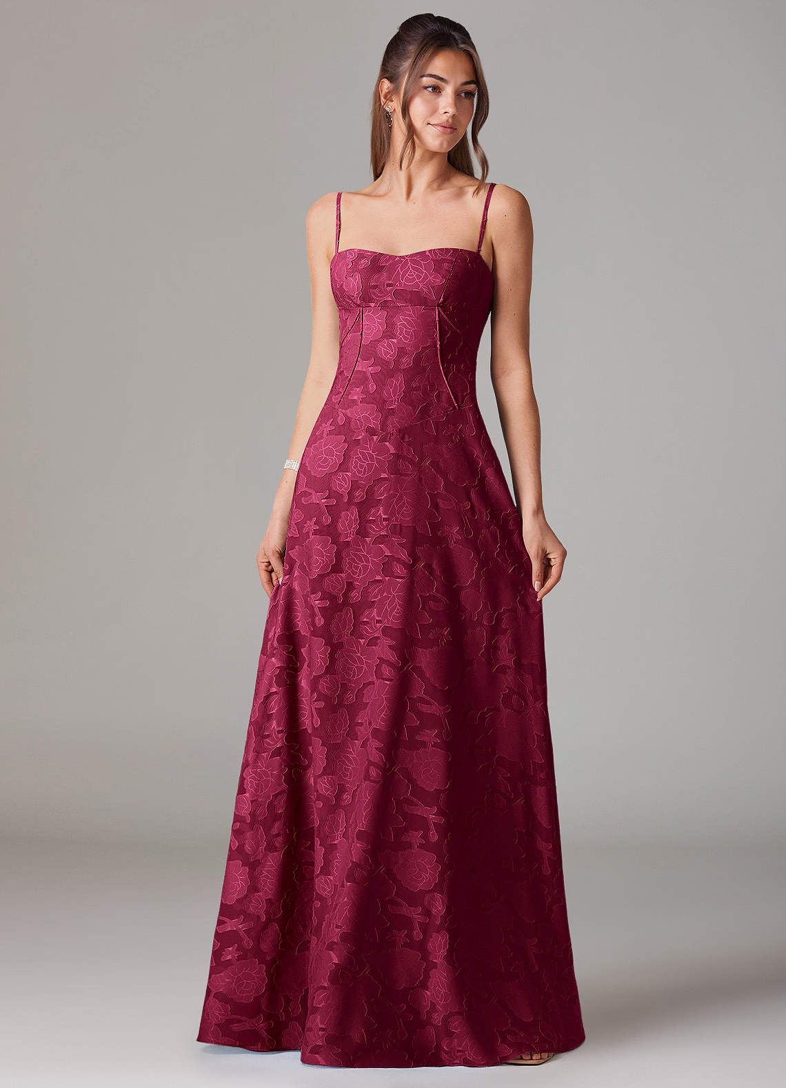 Azazie Valentine Vestidos de madrinha de casamento Vestido Borgonha de Esgotamento Floral de Linha A com Decote em coração image1