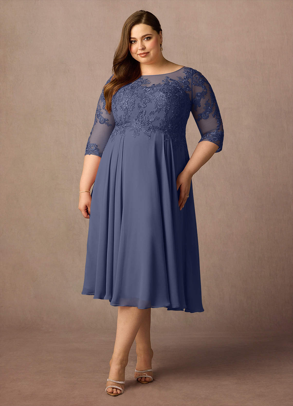 Azazie Marge Mère de la mariée Robes Robe Trapèze en Mousseline de soie Dentelle à encolure dégagée Bleu Orageux image1