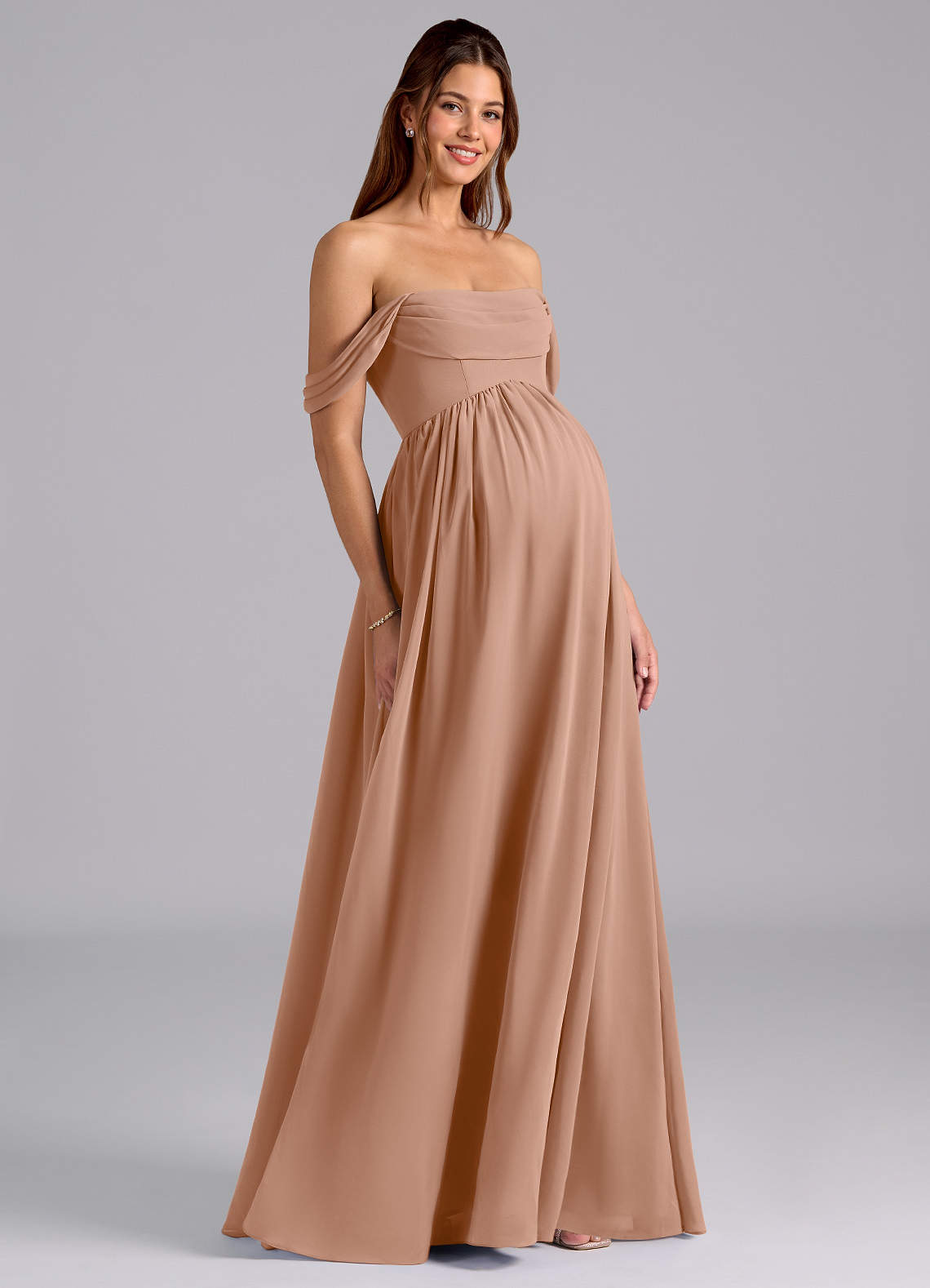 Azazie Saige Robes de demoiselle d'honneur de maternité Robe Trapèze Plissée Longueur ras du sol Mousseline de soie image1