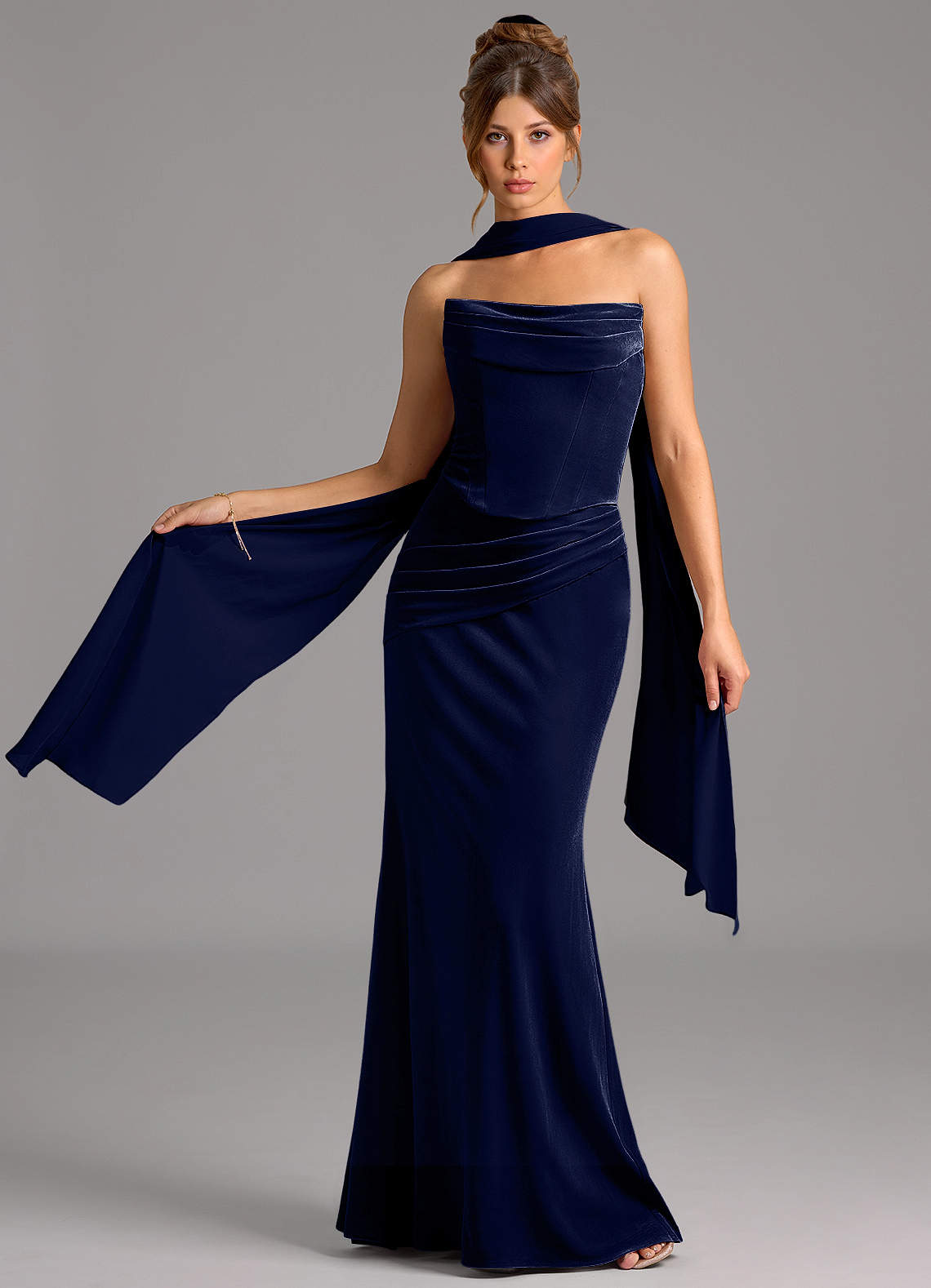 Azazie Sorrel Vestidos de damas de honor Vestido de Azul Marino Oscuro de terciopelo de Corte Sirena Convertible con Corsé image1