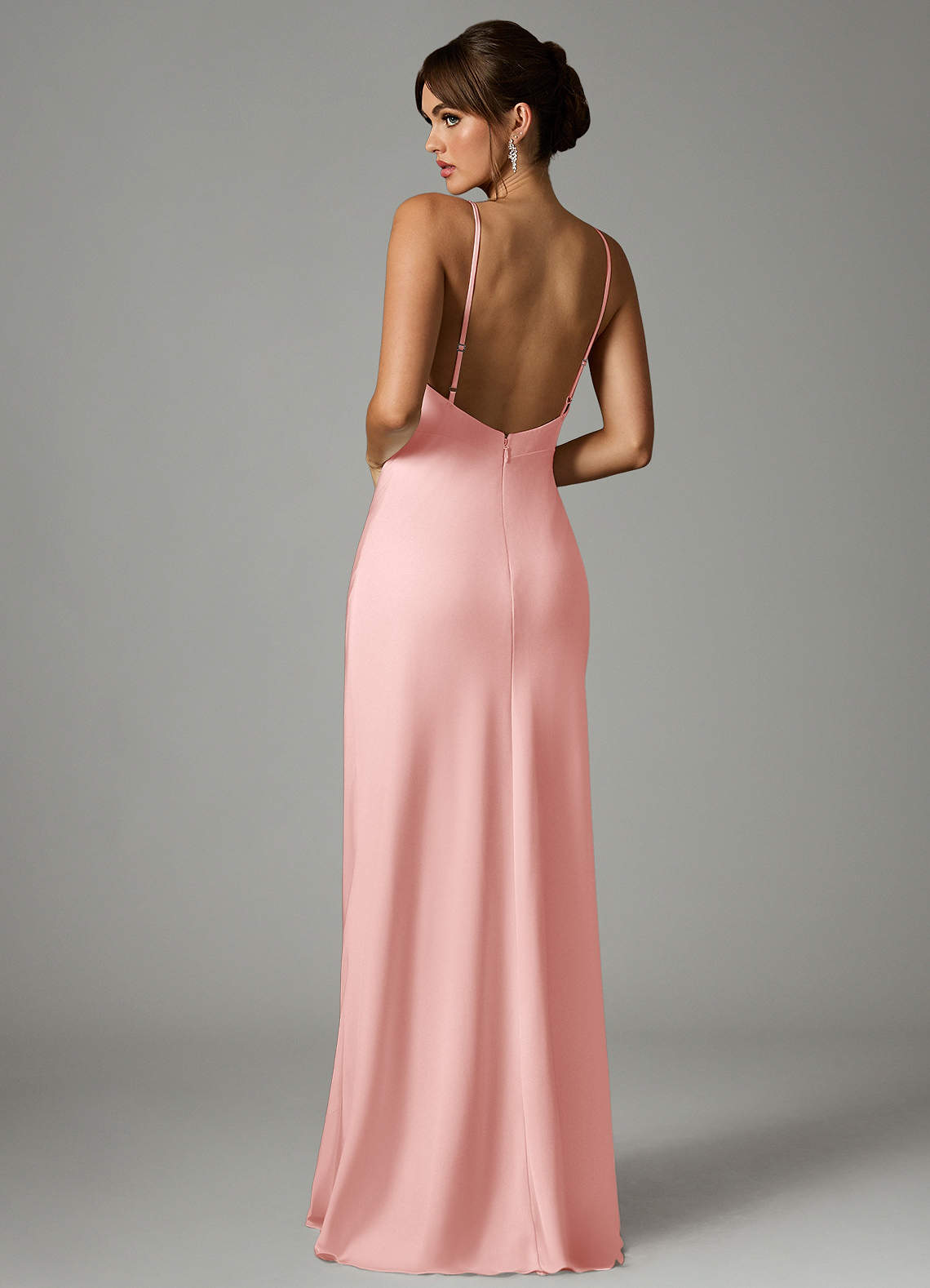 Azazie Stefania Robes de demoiselle d'honneur Robe Trapèze en Satin extensible Rose Poudré image1