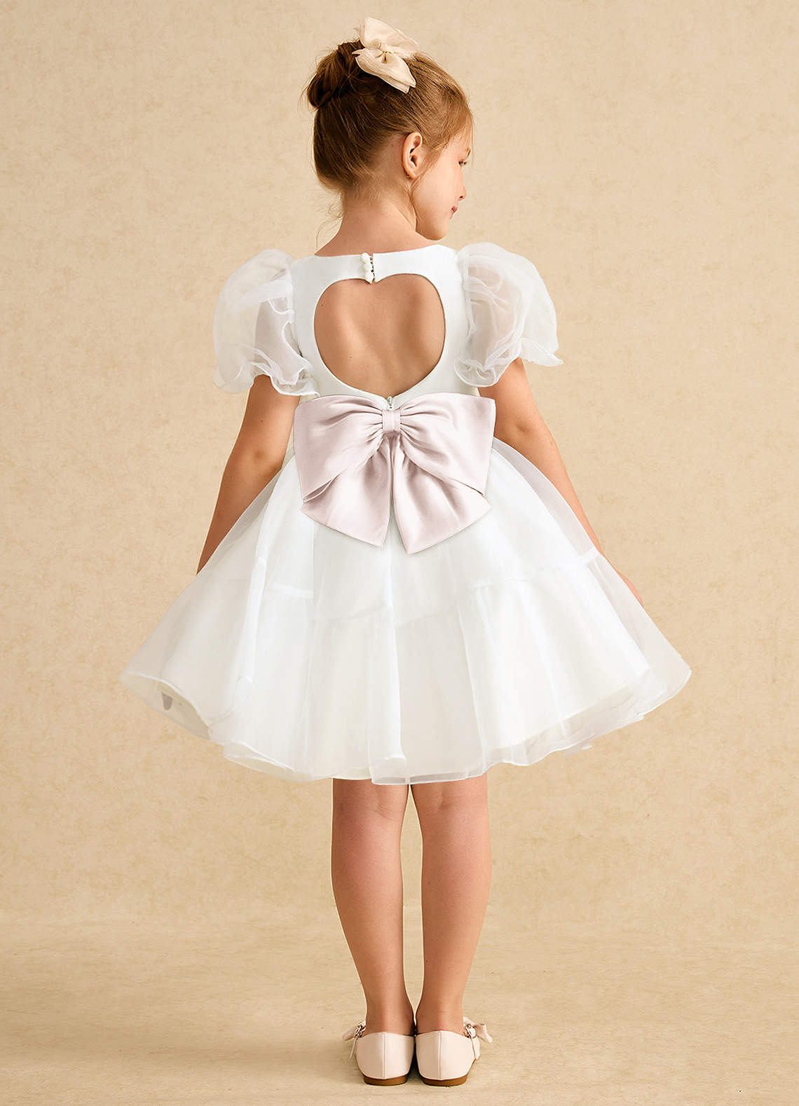 Azazie Debbie vestidos de niña de las flores Vestido de Marfil Pétalo De Rosa de Organza de Princesa con Escote de Corazón image1
