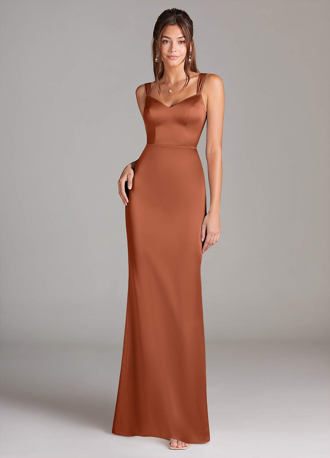 Azazie Denice Robes de demoiselle d'honneur Robe Fourreau en Satin extensible Plissée Rose De Cèdre image2