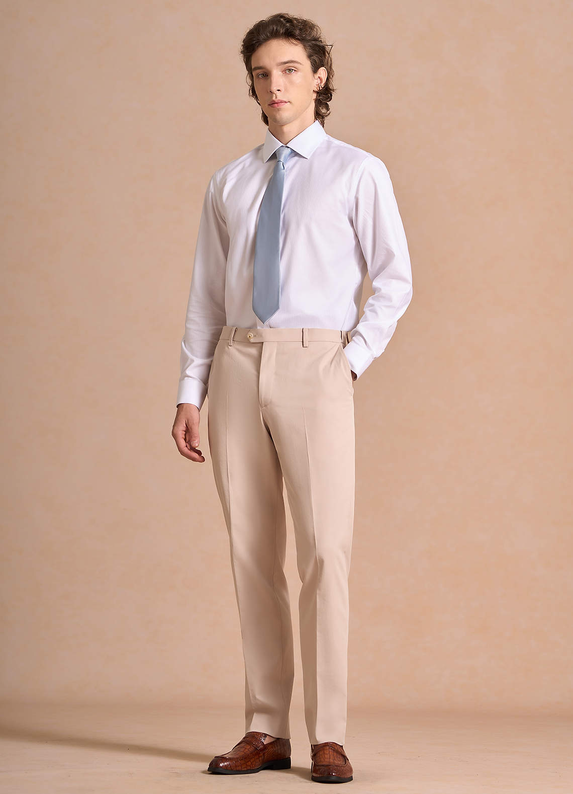 front Aiden CriWhite 100% Cotton Non-Iron Striped Dress Shirt