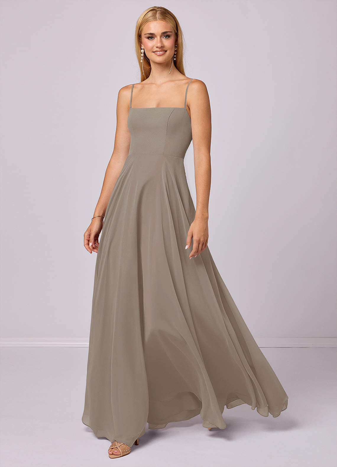 Barbie ♥ Azazie Robes de demoiselle d'honneur Robe Trapèze en Mousseline de soie Taupe image1