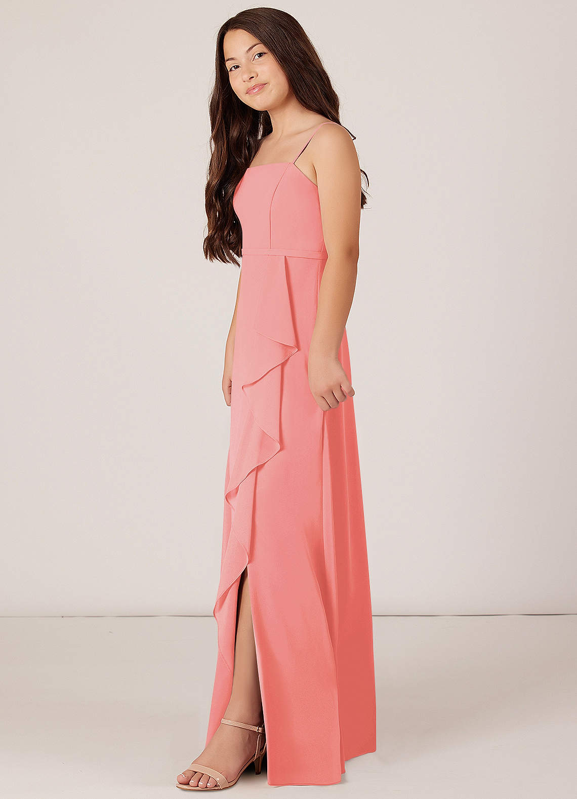 Azazie Kaylee Junior Vestido Coral de Chiffon de Linha A com com cinto image2