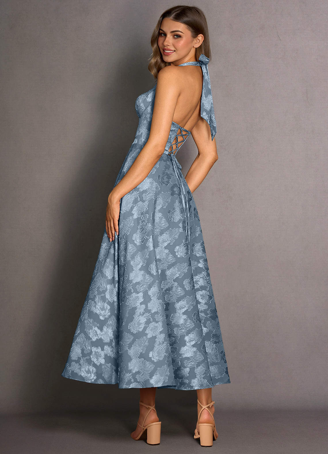 Isabeau Pölyinen Sininen Midi mekko image1