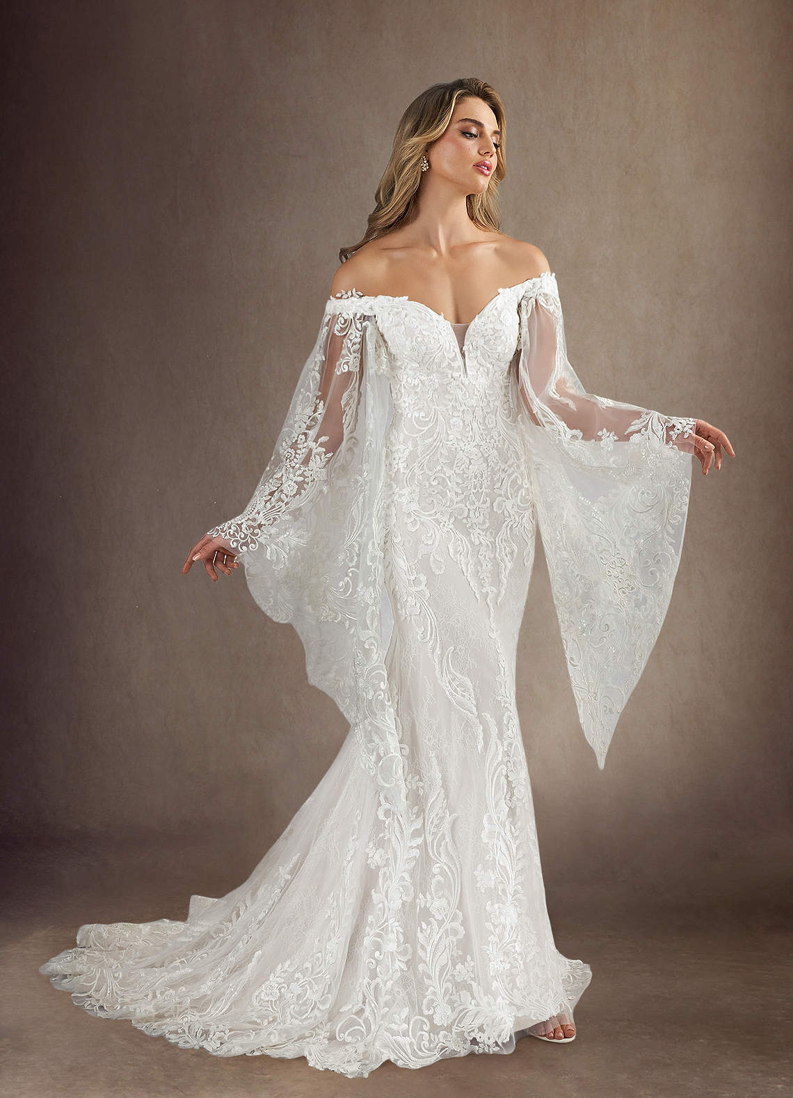 chinese dress ladies Amazon.com: Women's Ivory Tulle Mermaid Wedding Dresses for Bride Off The  Shoulder Lace Applique Elegant Wedding Gown with Train Long Sweetheart  Formal Bridal Dress US0 : Clothing, Shoes & Jewelry main image 1