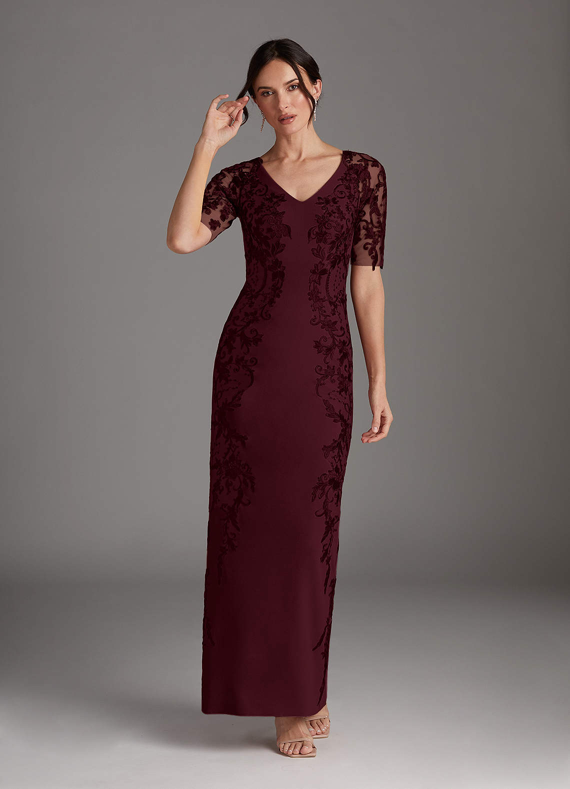 Azazie Farrah vestidos de madre de la novia Vestido de Cabernet de Crepé elástico de Recto con Encaje image1