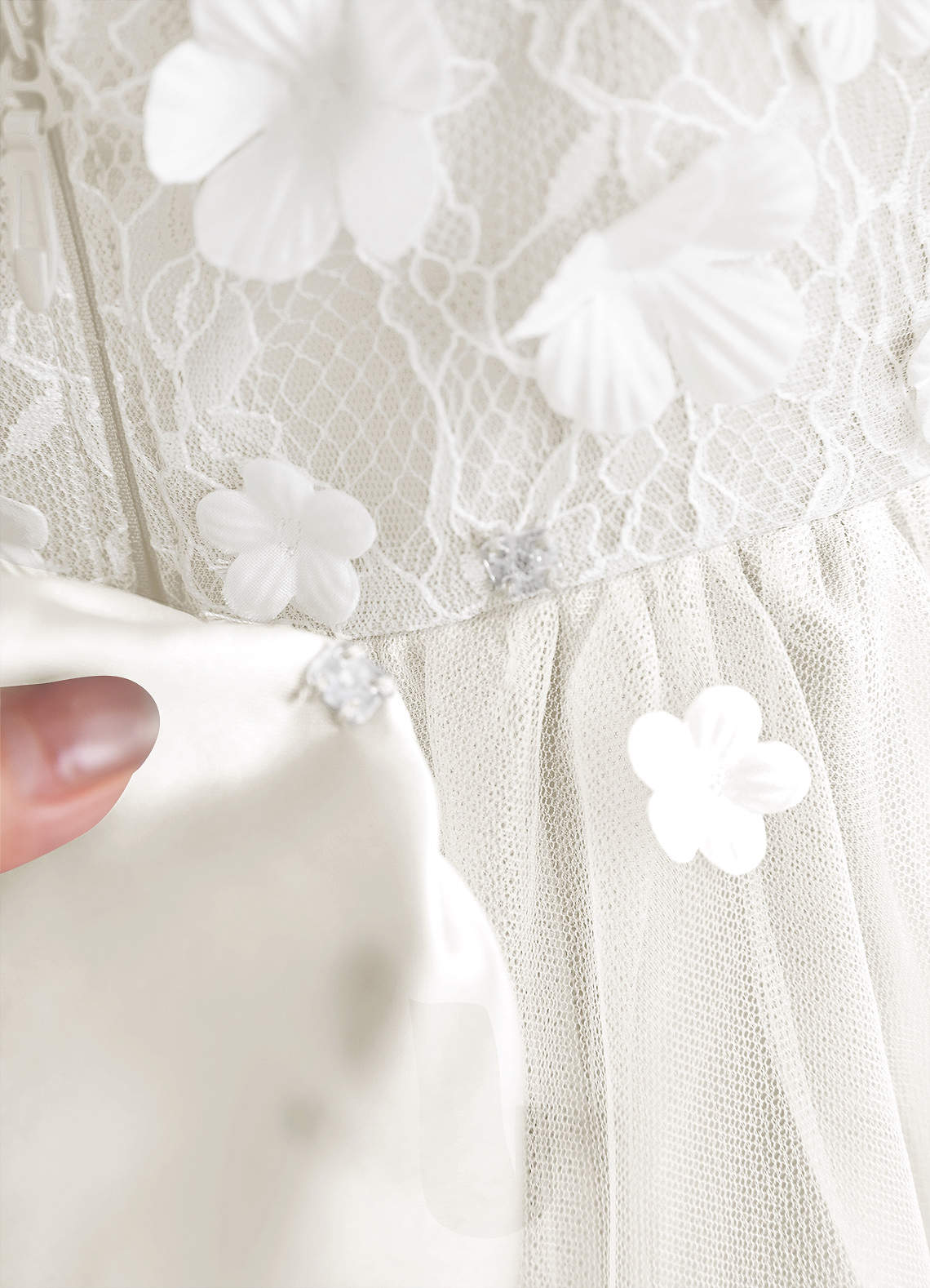 Azazie Celia Vestidos de florista Vestido Diamante Branco de Tule de Linha A com Renda image7